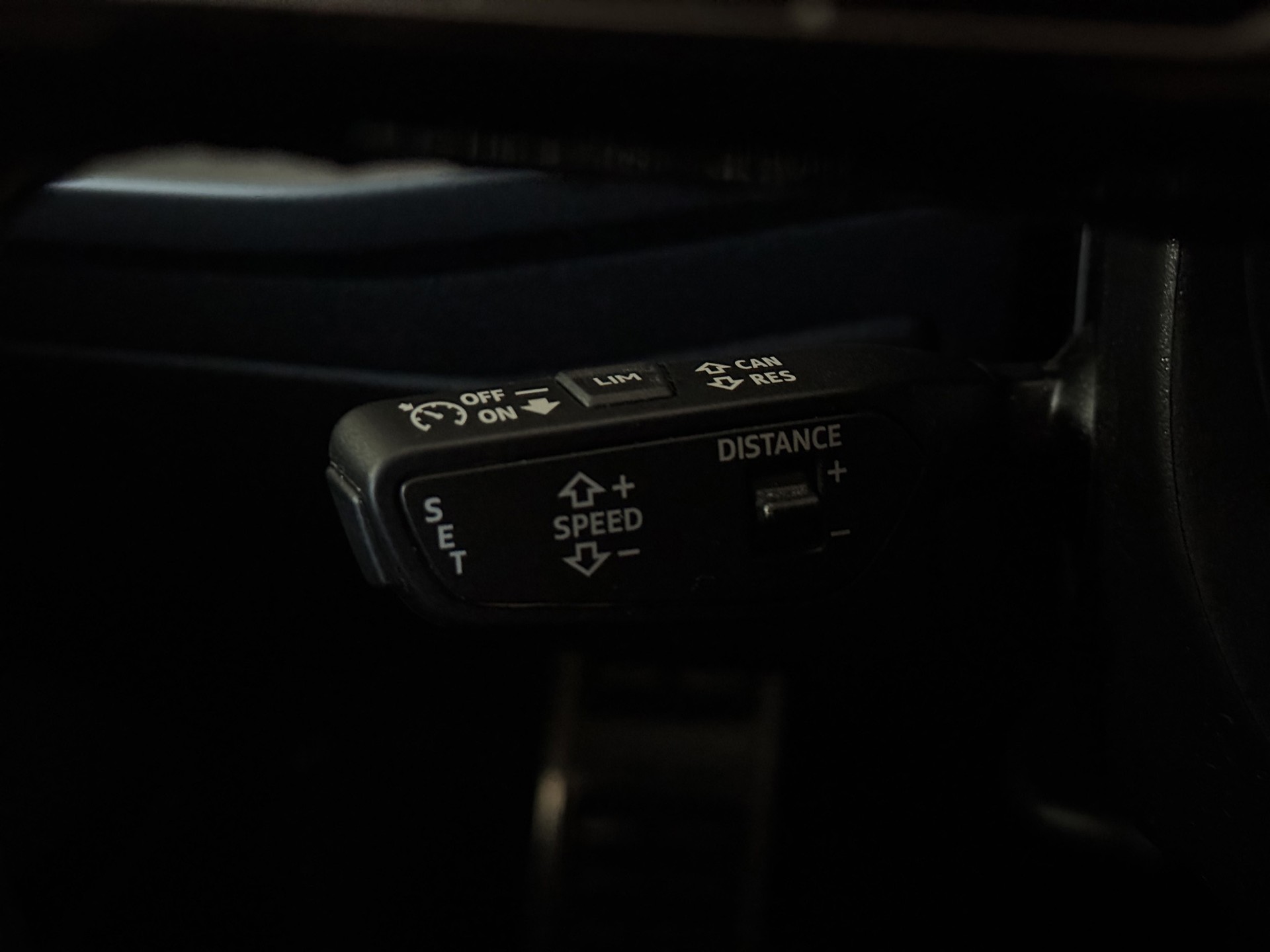 AUDI A3 Sportback 30 TFSI S Line "Sport Edition" S-tronic "Leder-Navi-RF.-Kamera"-image-14