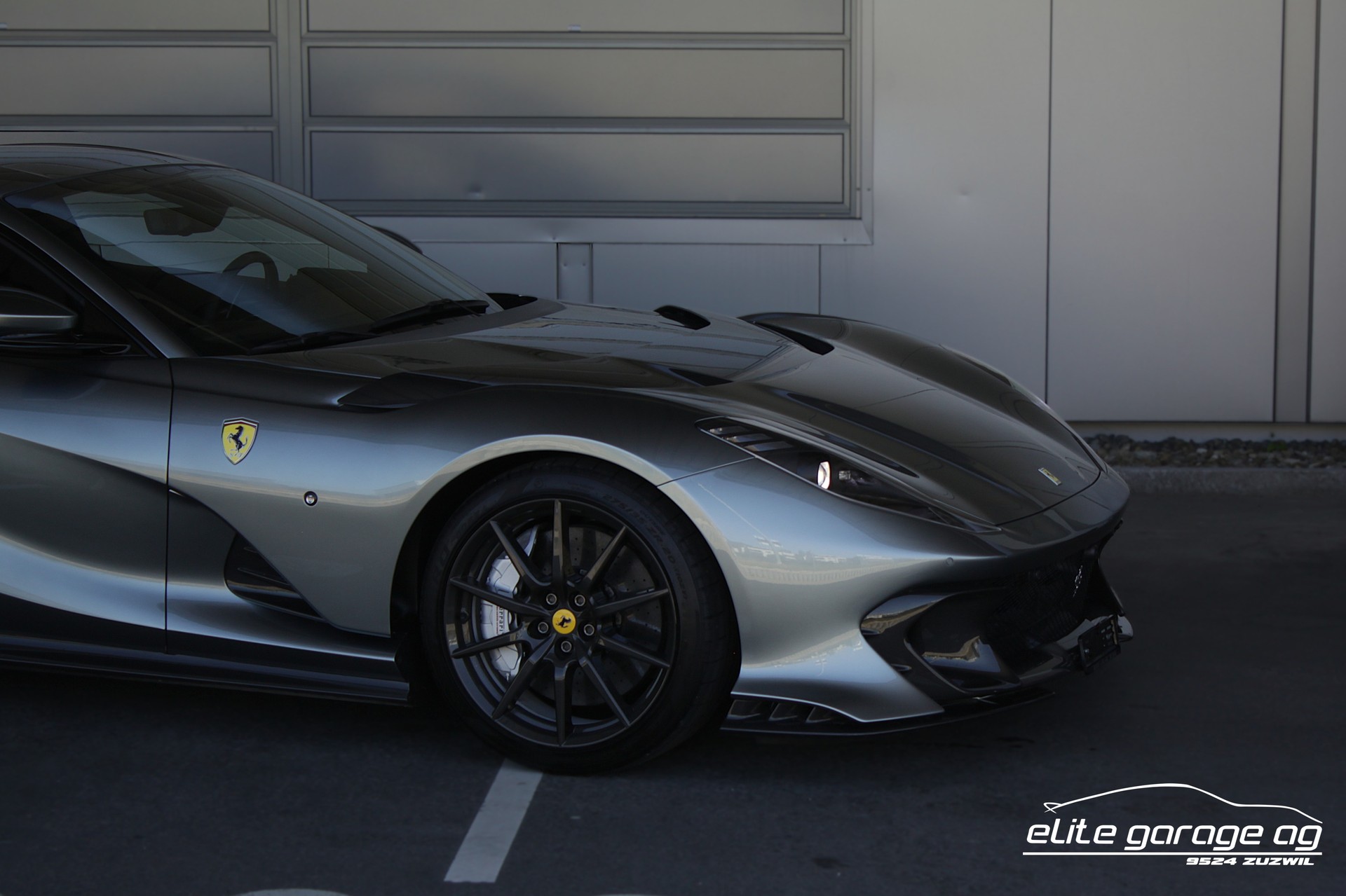 FERRARI 812 Competizione AUS 1. HAND-image-8