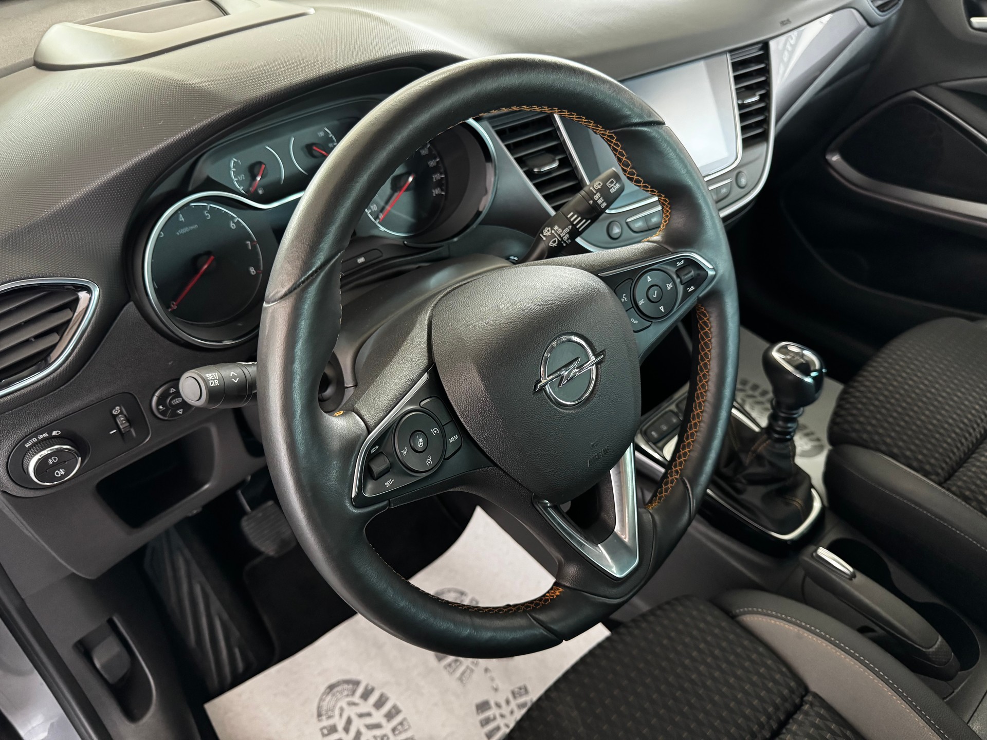 OPEL Crossland X 1.2i TP Ultimate-image-12