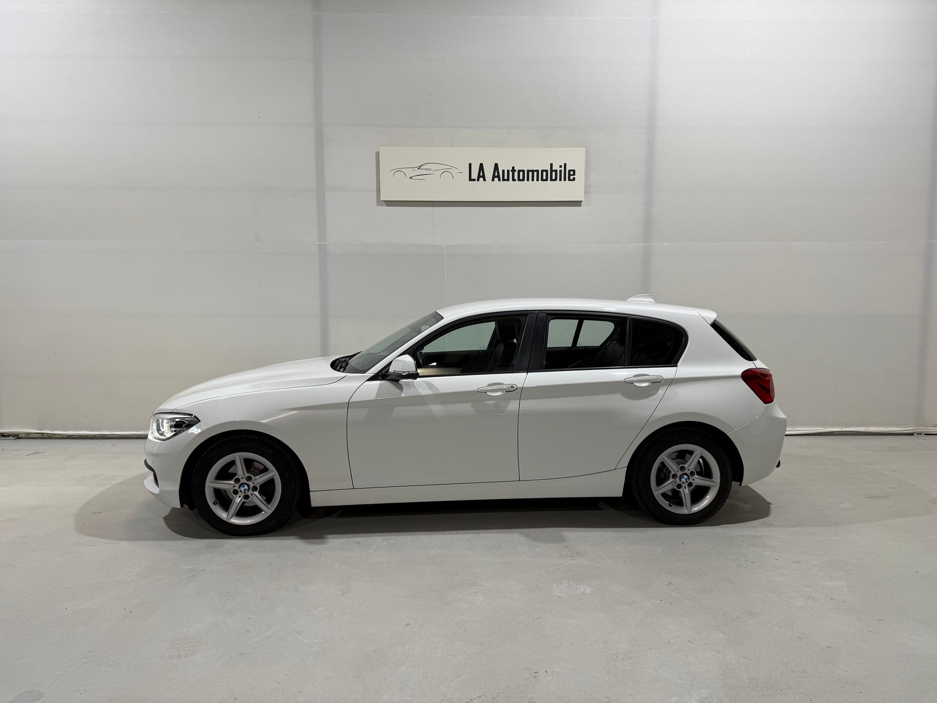 BMW 118i Steptronic (CH-Fahrzeug)-image-2