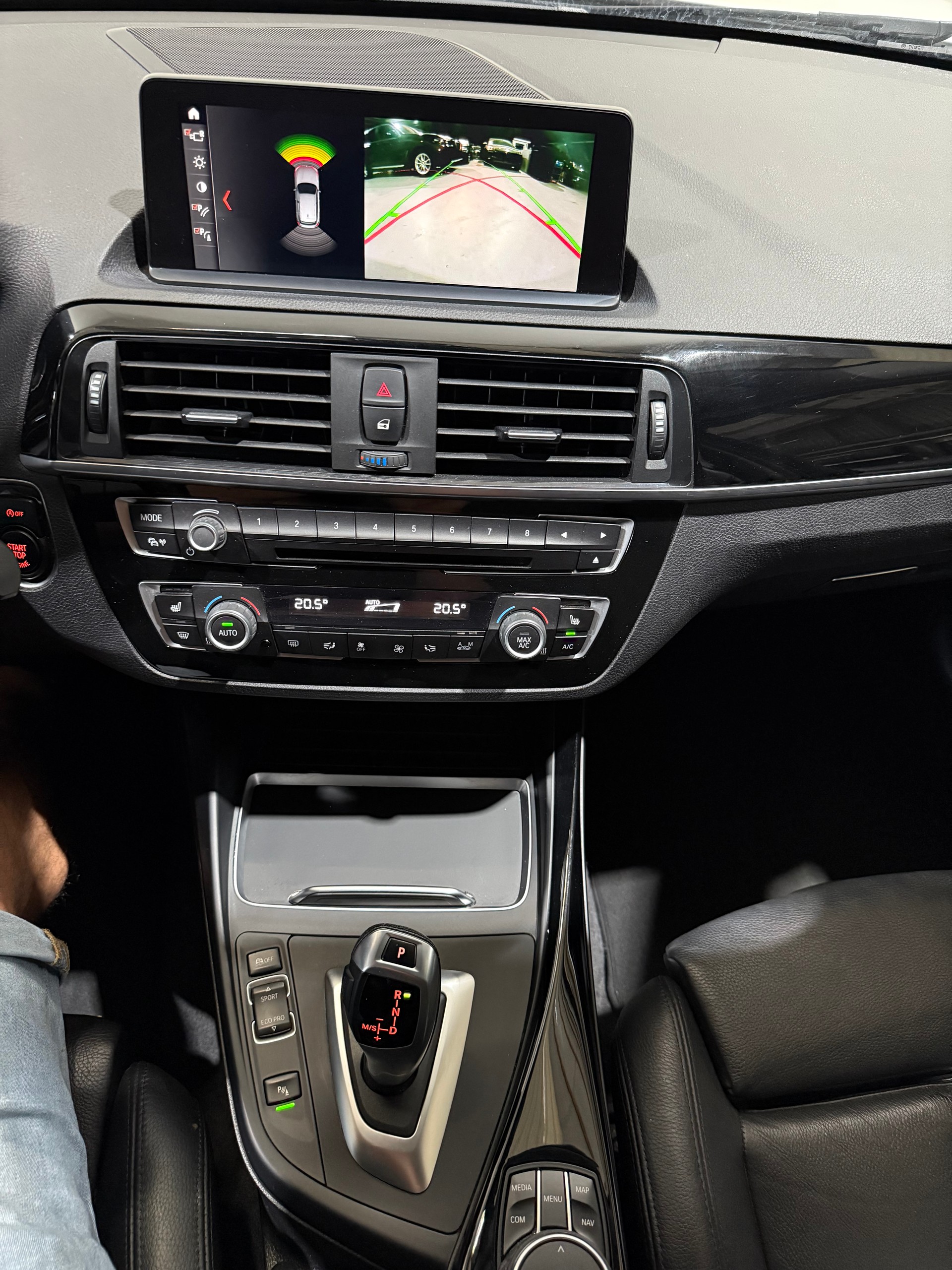 BMW 118i Steptronic (CH-Fahrzeug)-image-11