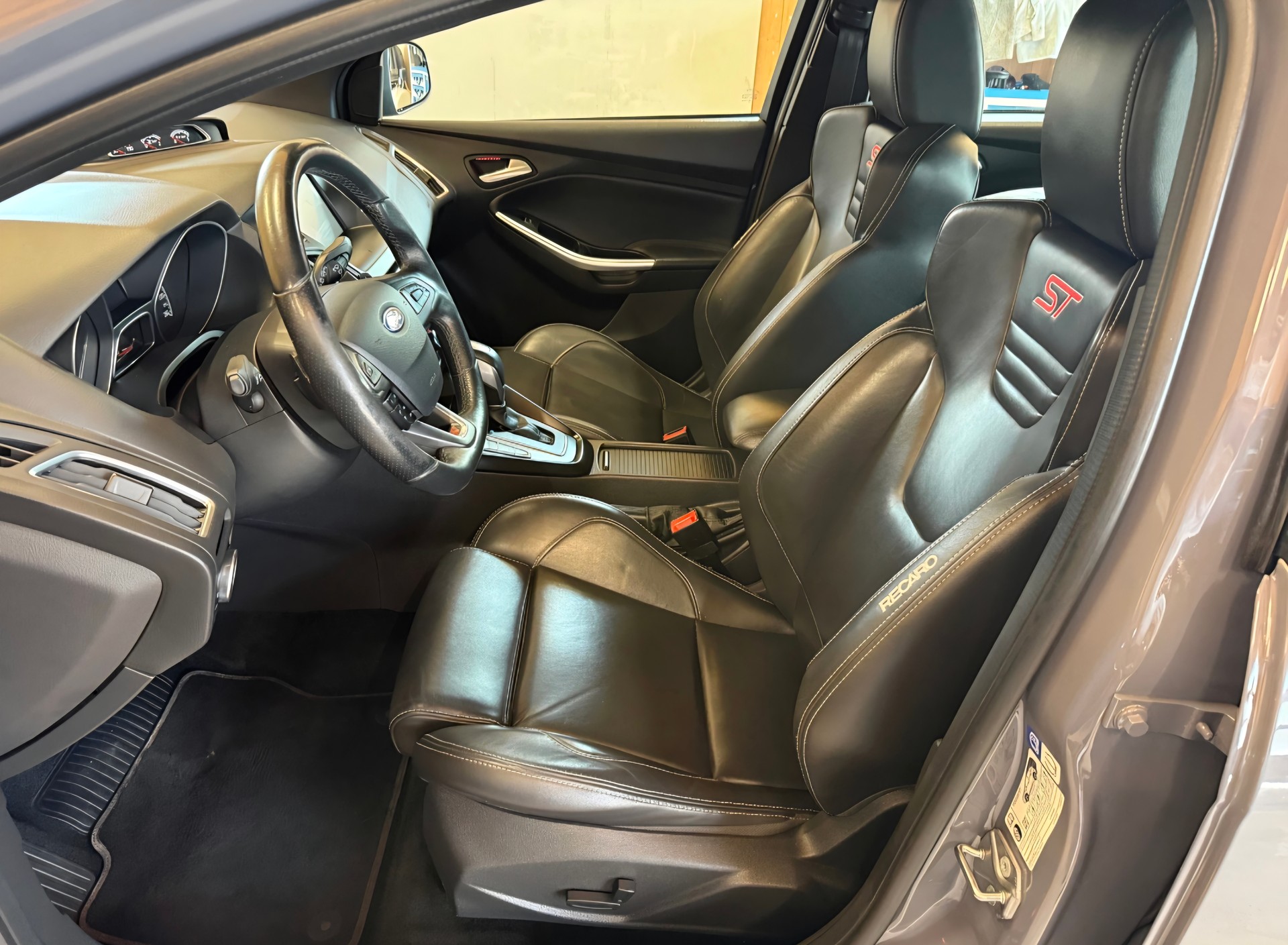 FORD Focus 2.0 TDCi ST3 Powershift-image-6