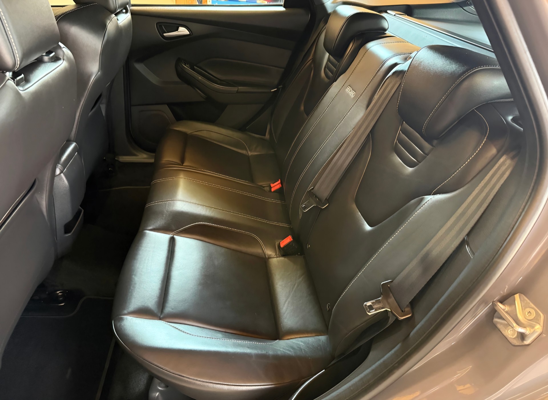FORD Focus 2.0 TDCi ST3 Powershift-image-7