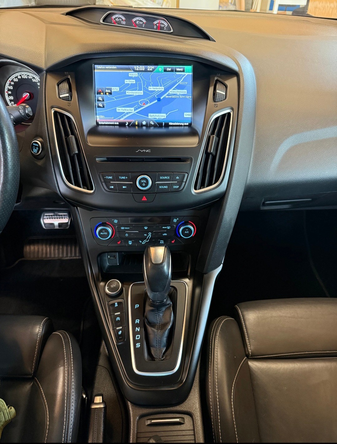 FORD Focus 2.0 TDCi ST3 Powershift-image-11