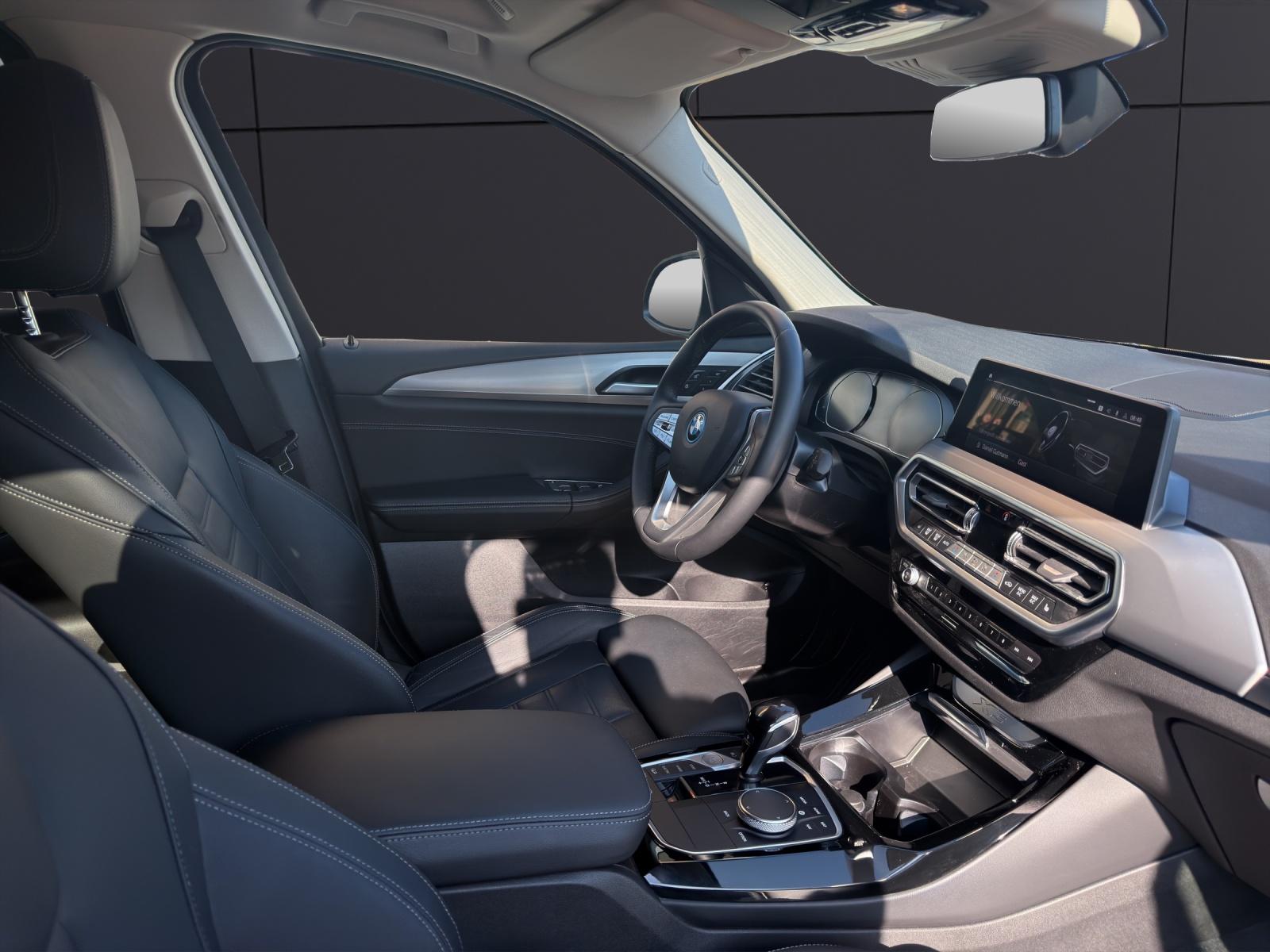 BMW X3 30e xDrive-image-18