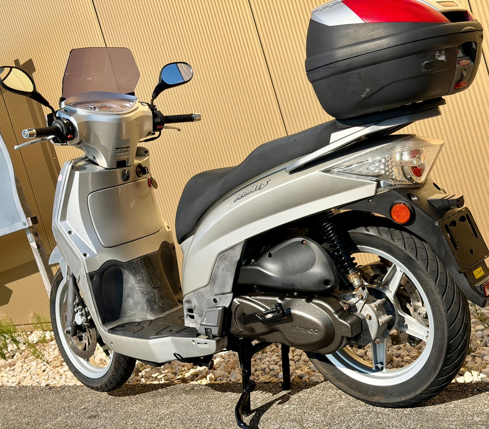 KYMCO People S 125-4T-image-11