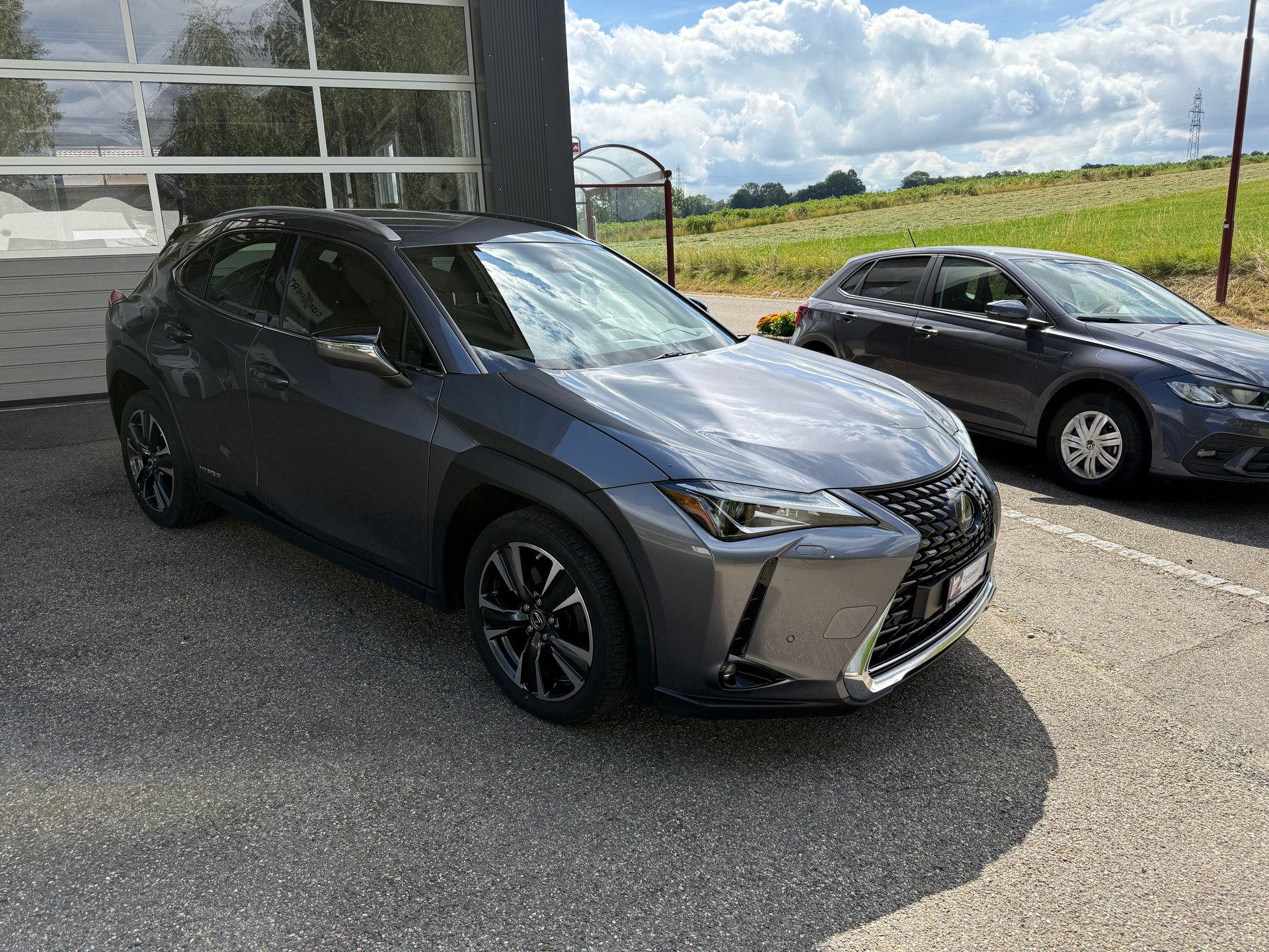 LEXUS UX 250h Excellence AWD Automatic / Garantie 05.2029 / Service gratuit 05.2029-image-1