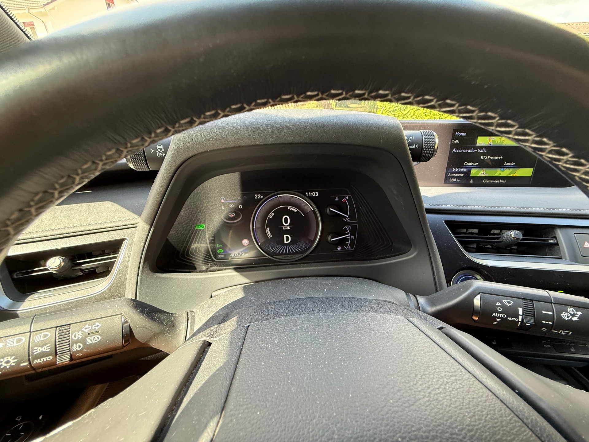 LEXUS UX 250h Excellence AWD Automatic / Garantie 05.2029 / Service gratuit 05.2029-image-9