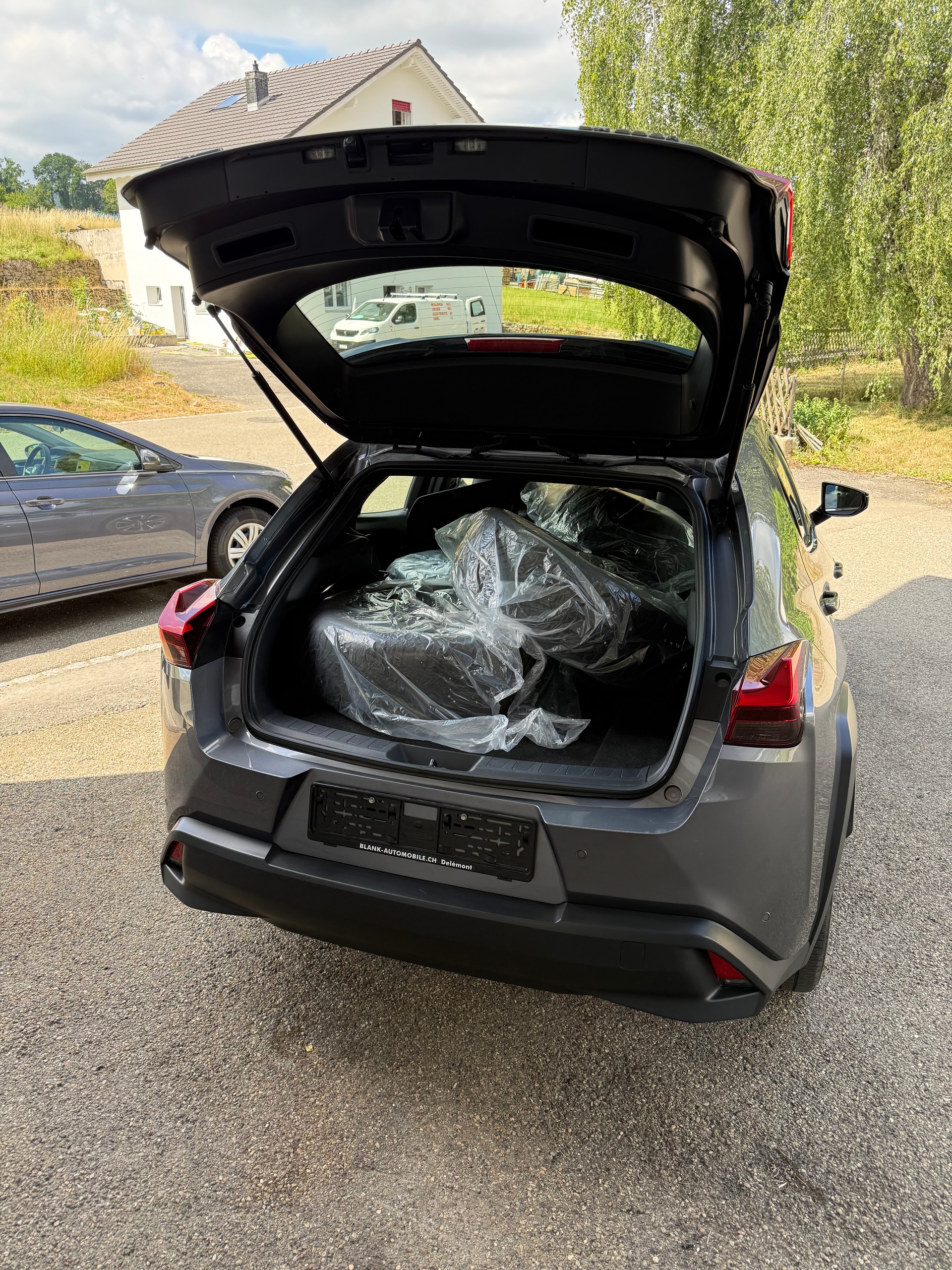 LEXUS UX 250h Excellence AWD Automatic / Garantie 05.2029 / Service gratuit 05.2029-image-6
