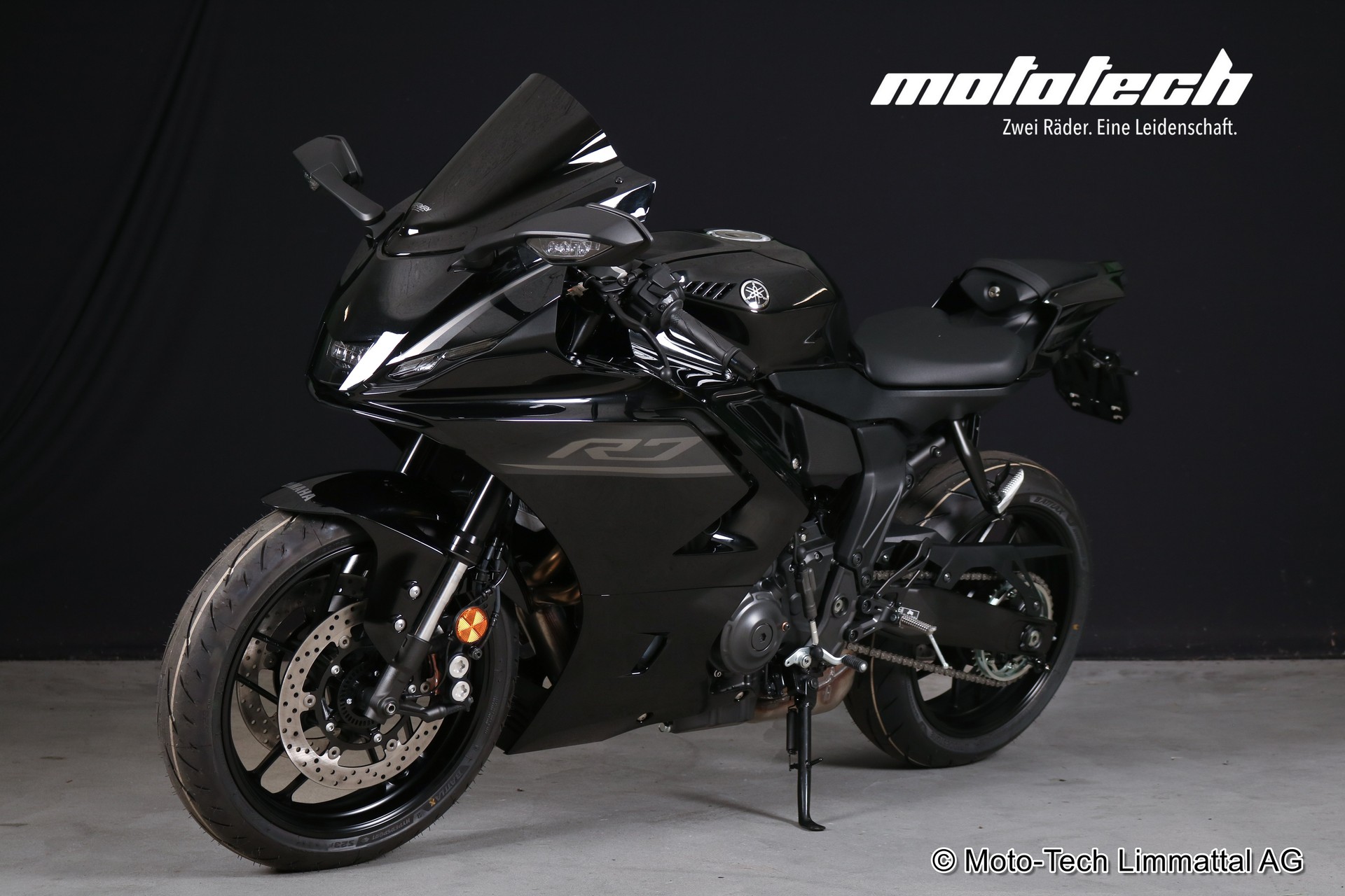 YAMAHA YZF-R7 BLACK EDITION (35kW)-image-4