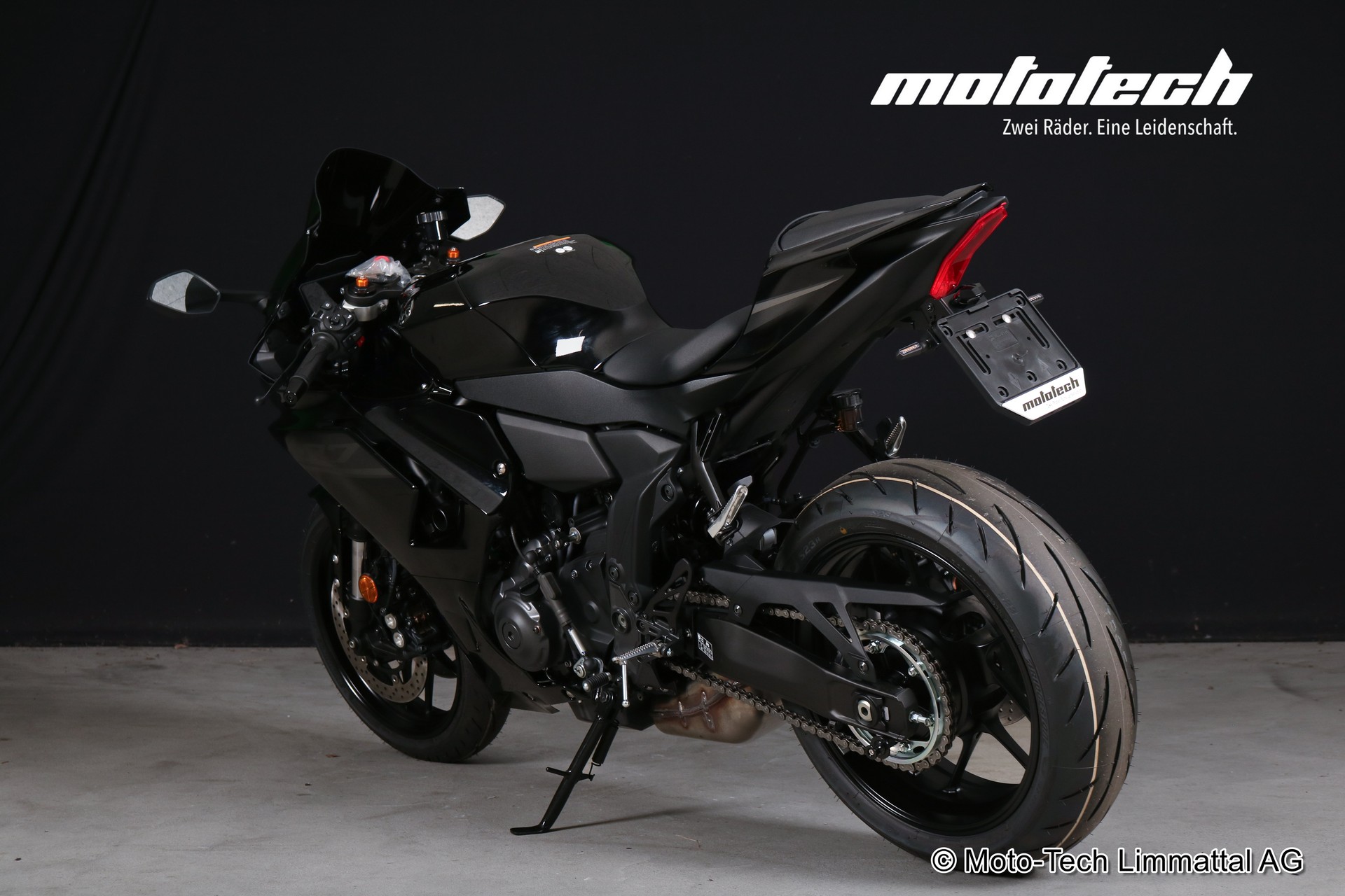 YAMAHA YZF-R7 BLACK EDITION (35kW)-showroom-element-3