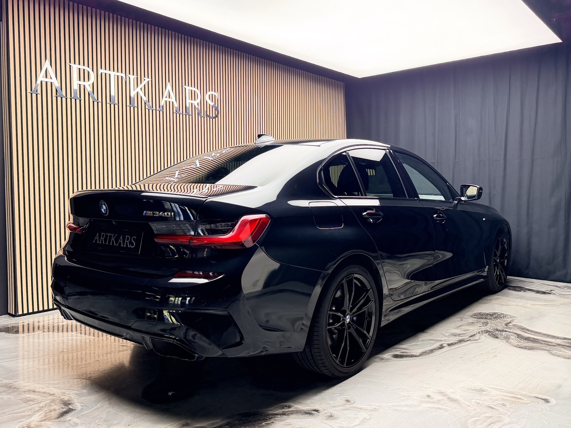 BMW M340i xDrive Steptronic-image-3