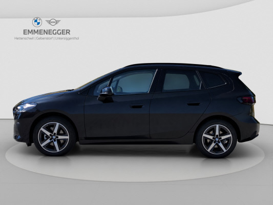BMW 220i Active Tourer-showroom-element-1