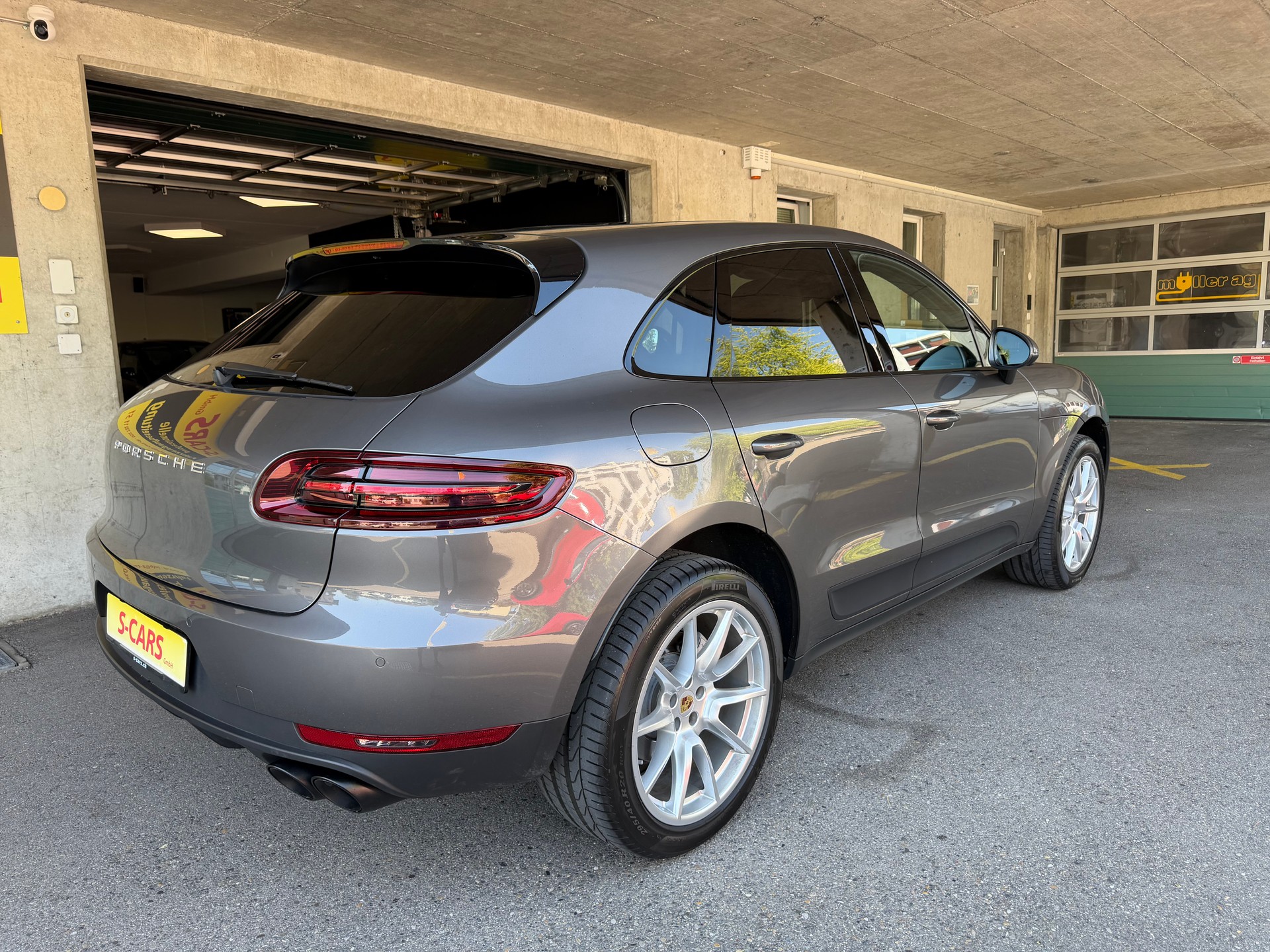 PORSCHE Macan S Diesel PDK-image-2