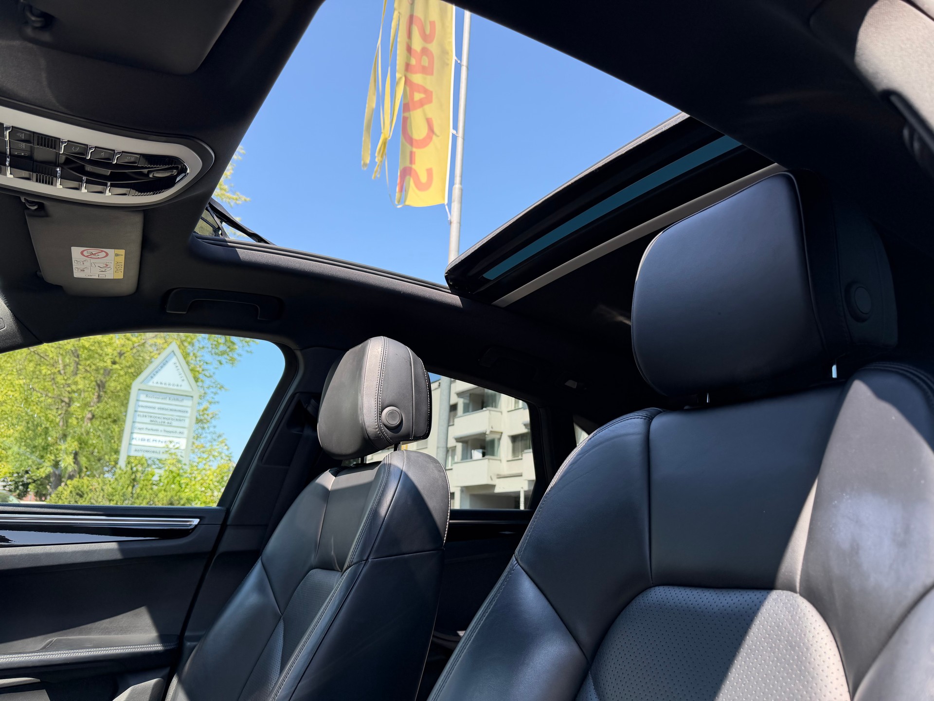 PORSCHE Macan S Diesel PDK-image-16