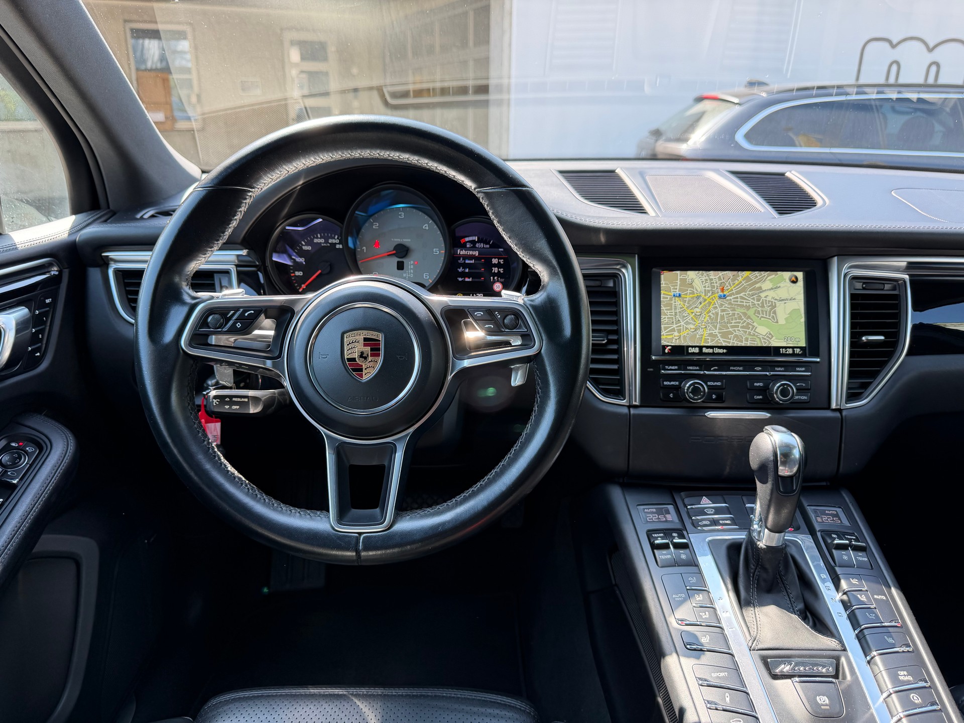 PORSCHE Macan S Diesel PDK-image-11