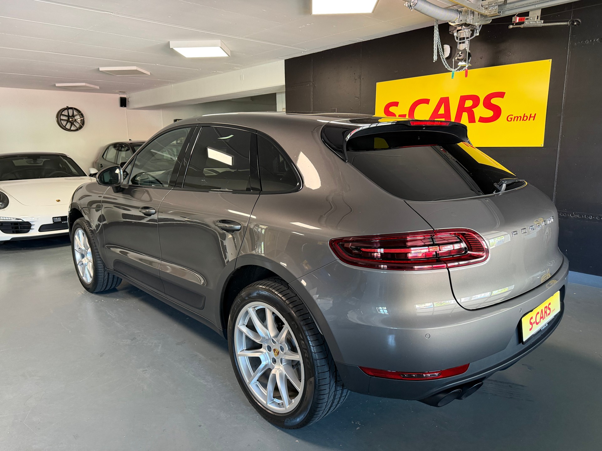 PORSCHE Macan S Diesel PDK-image-4
