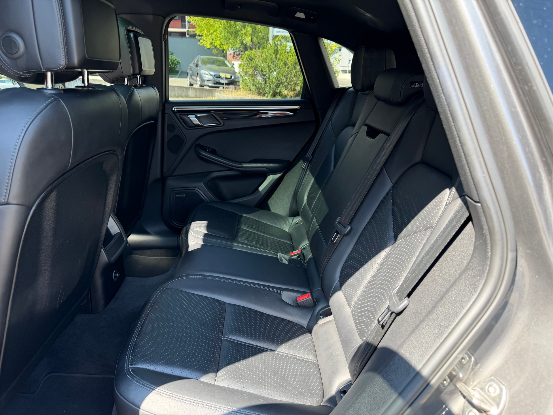 PORSCHE Macan S Diesel PDK-image-15