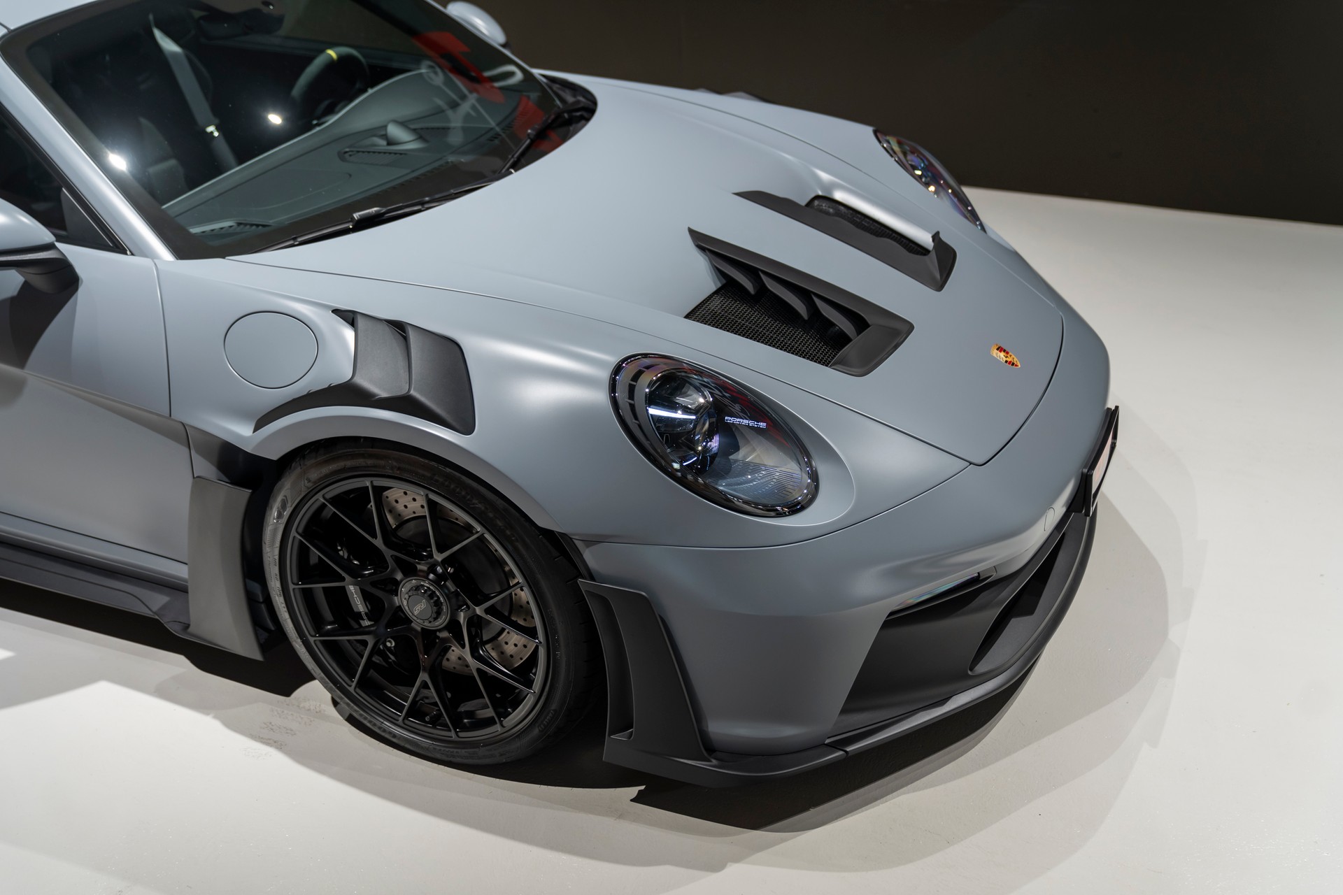 PORSCHE 911 GT3 RS-image-7