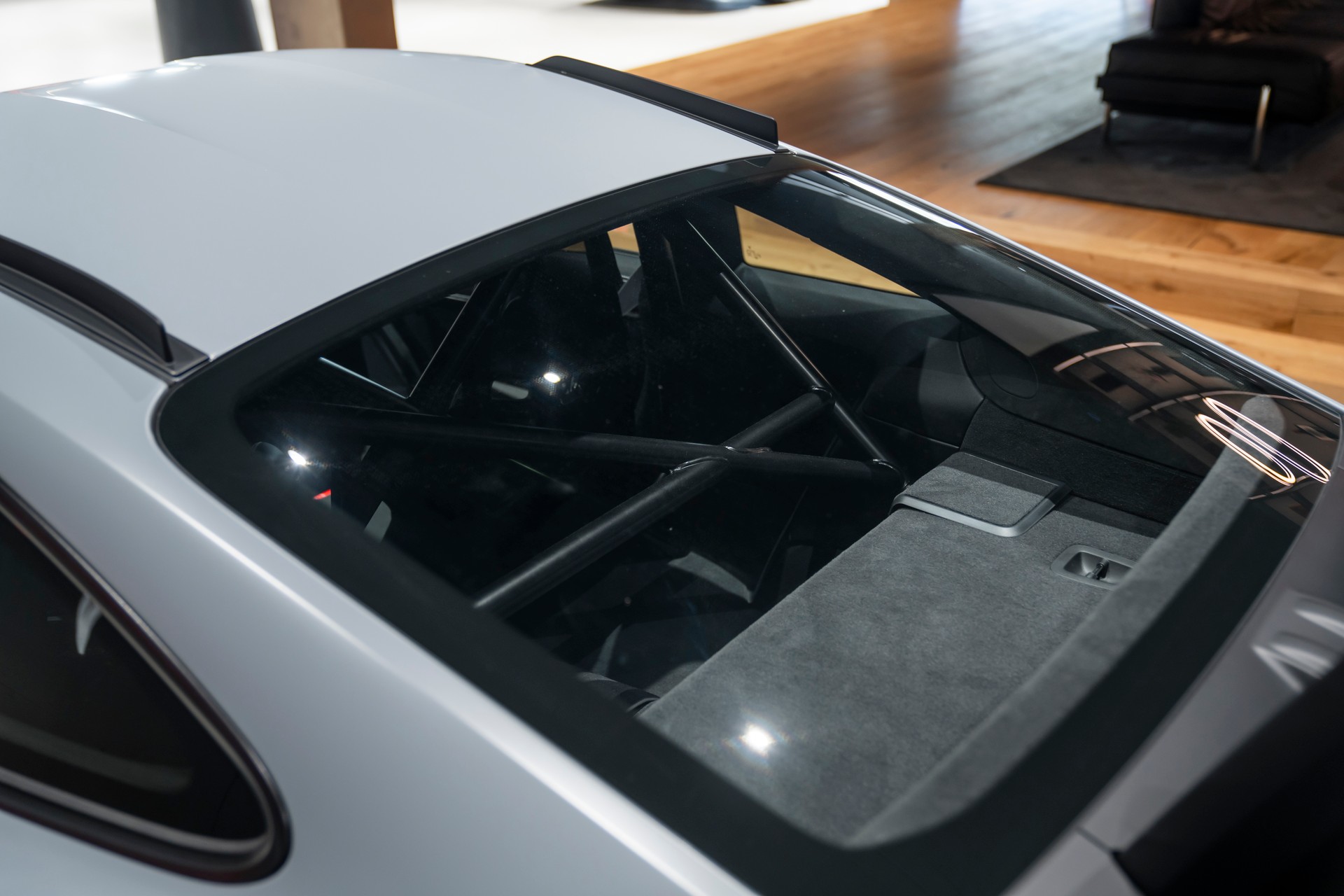 PORSCHE 911 GT3 RS-image-8