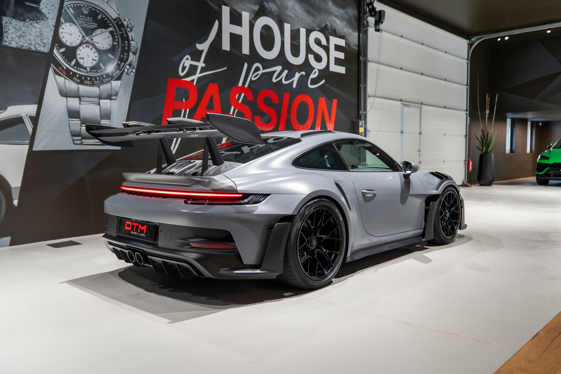 PORSCHE 911 GT3 RS-image-3