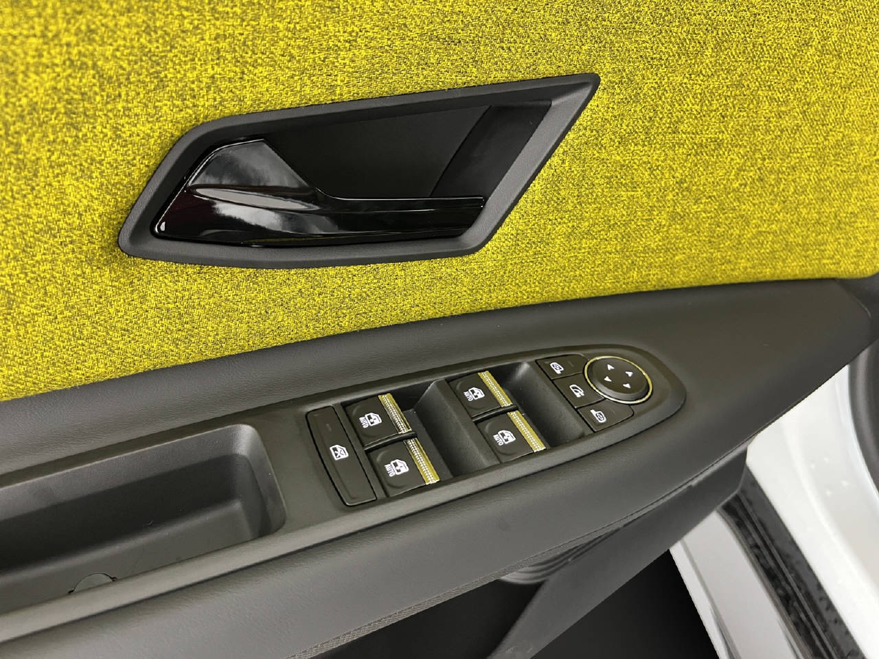 RENAULT R5 E-Tech Comfort Range iconic five-image-13