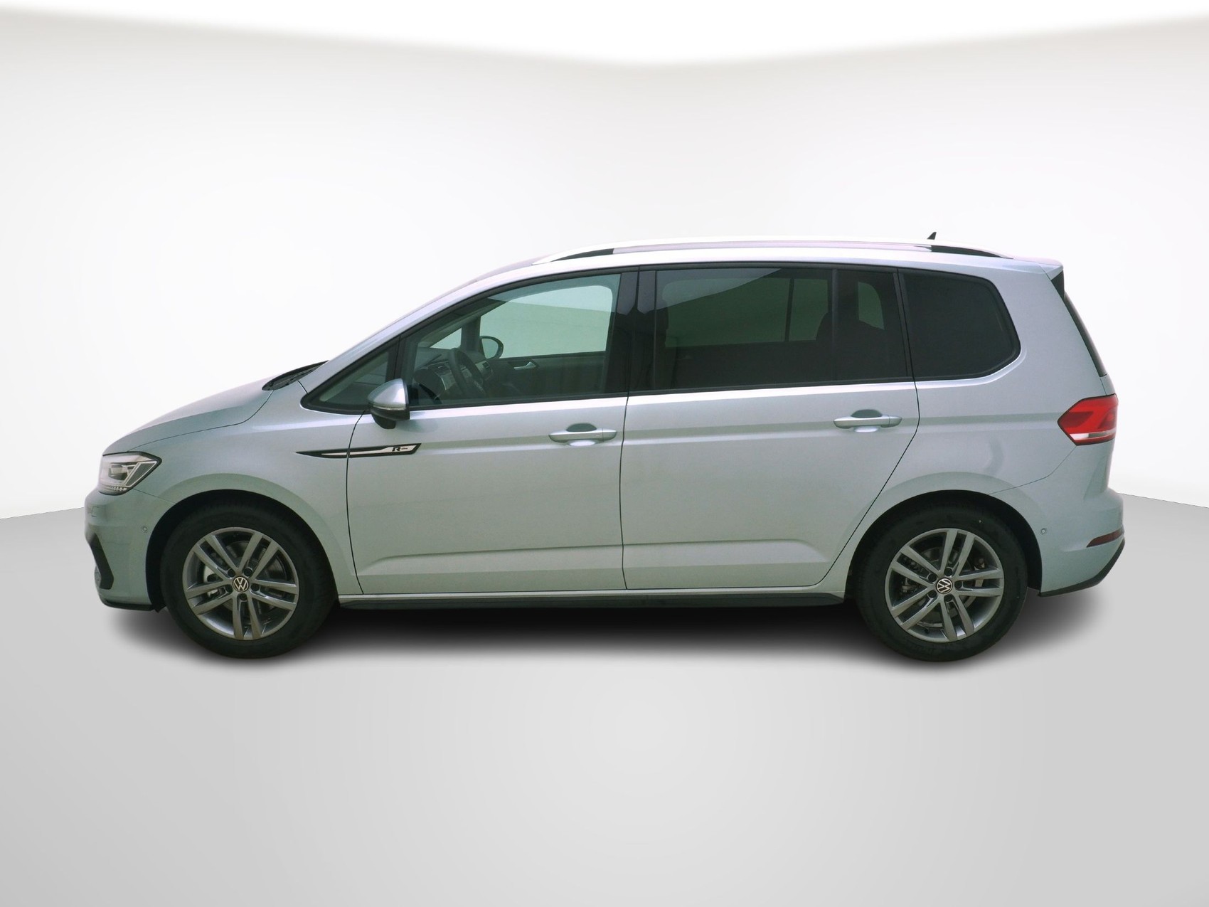 VW Touran 1.5 TSI R-Line DSG-image-1