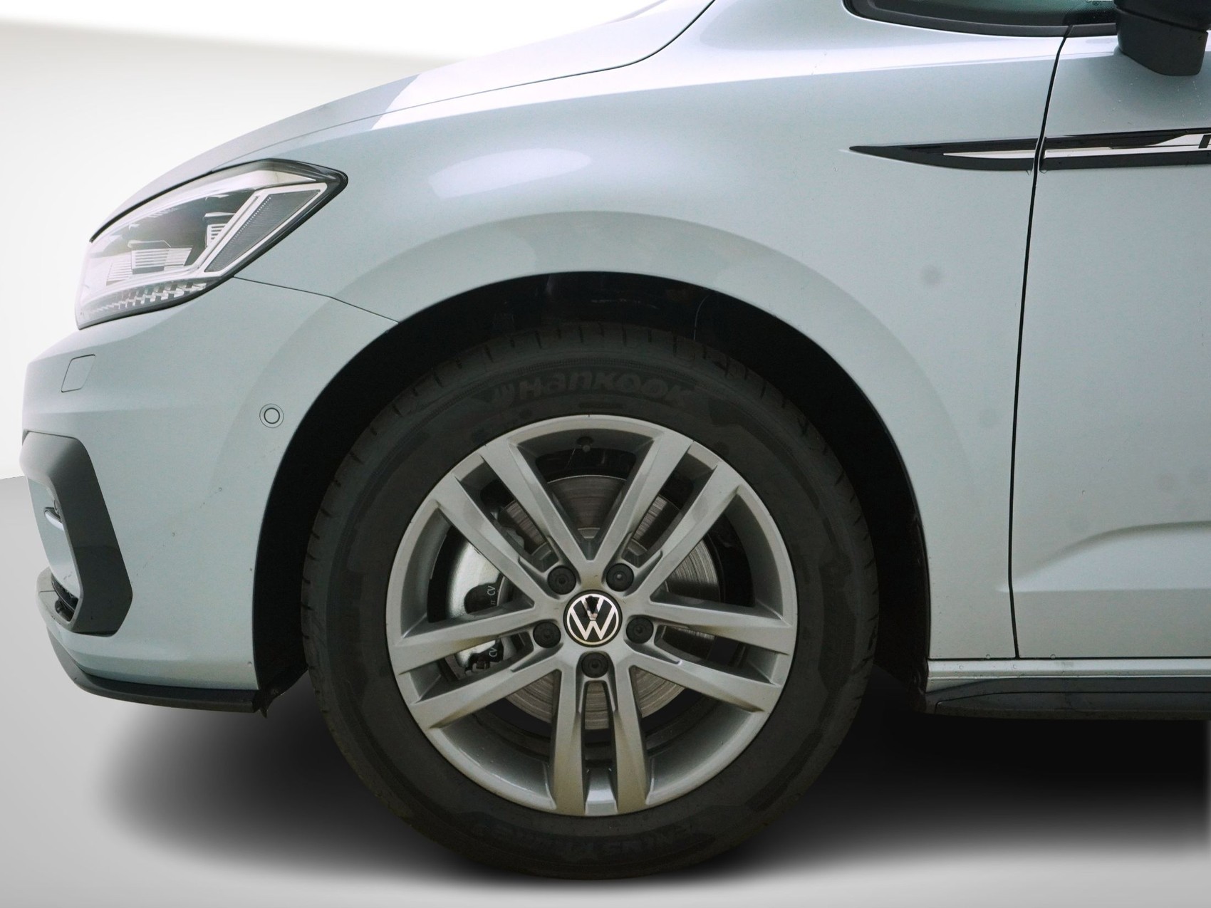 VW Touran 1.5 TSI R-Line DSG-image-9