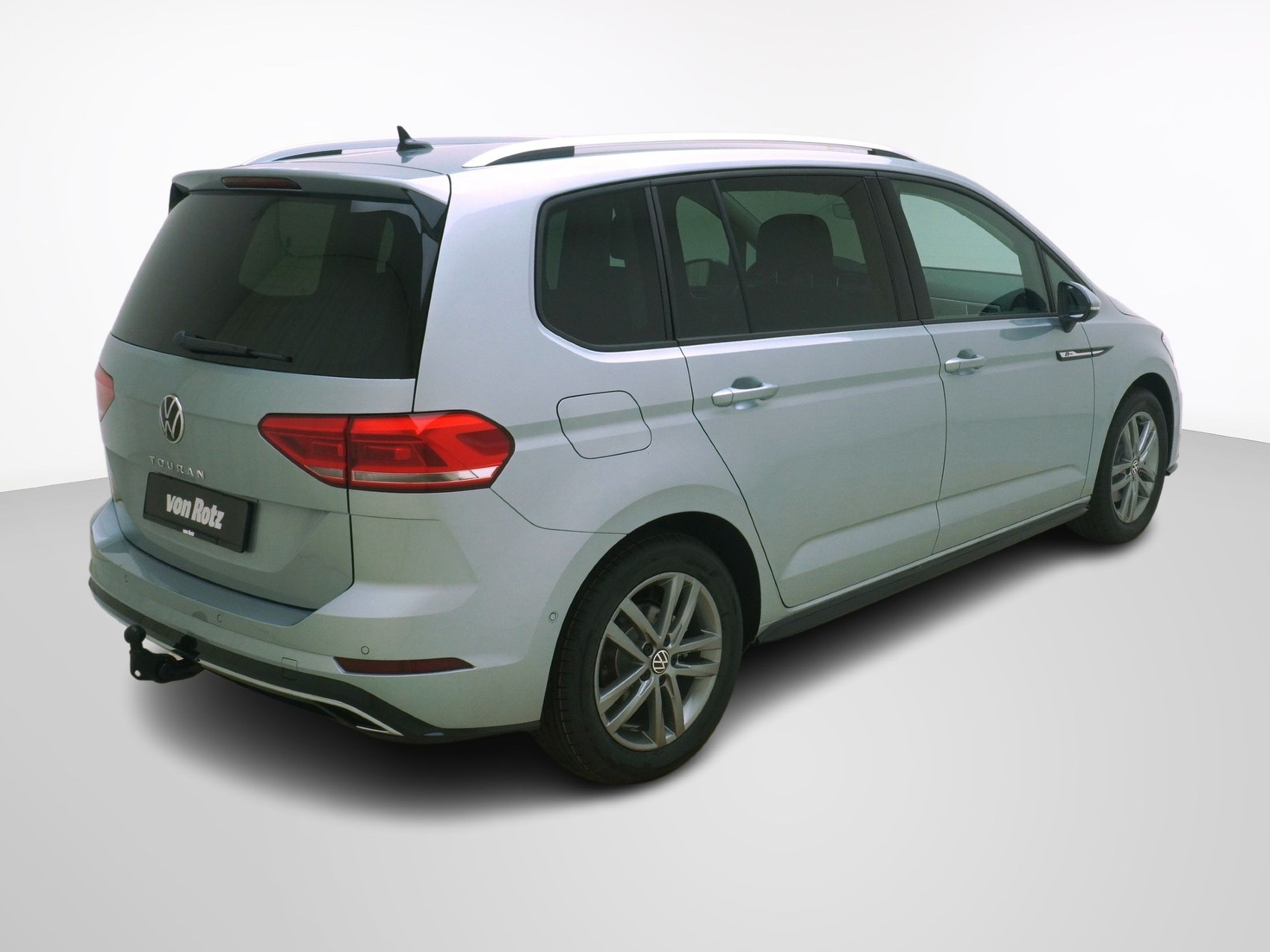 VW Touran 1.5 TSI R-Line DSG-image-4