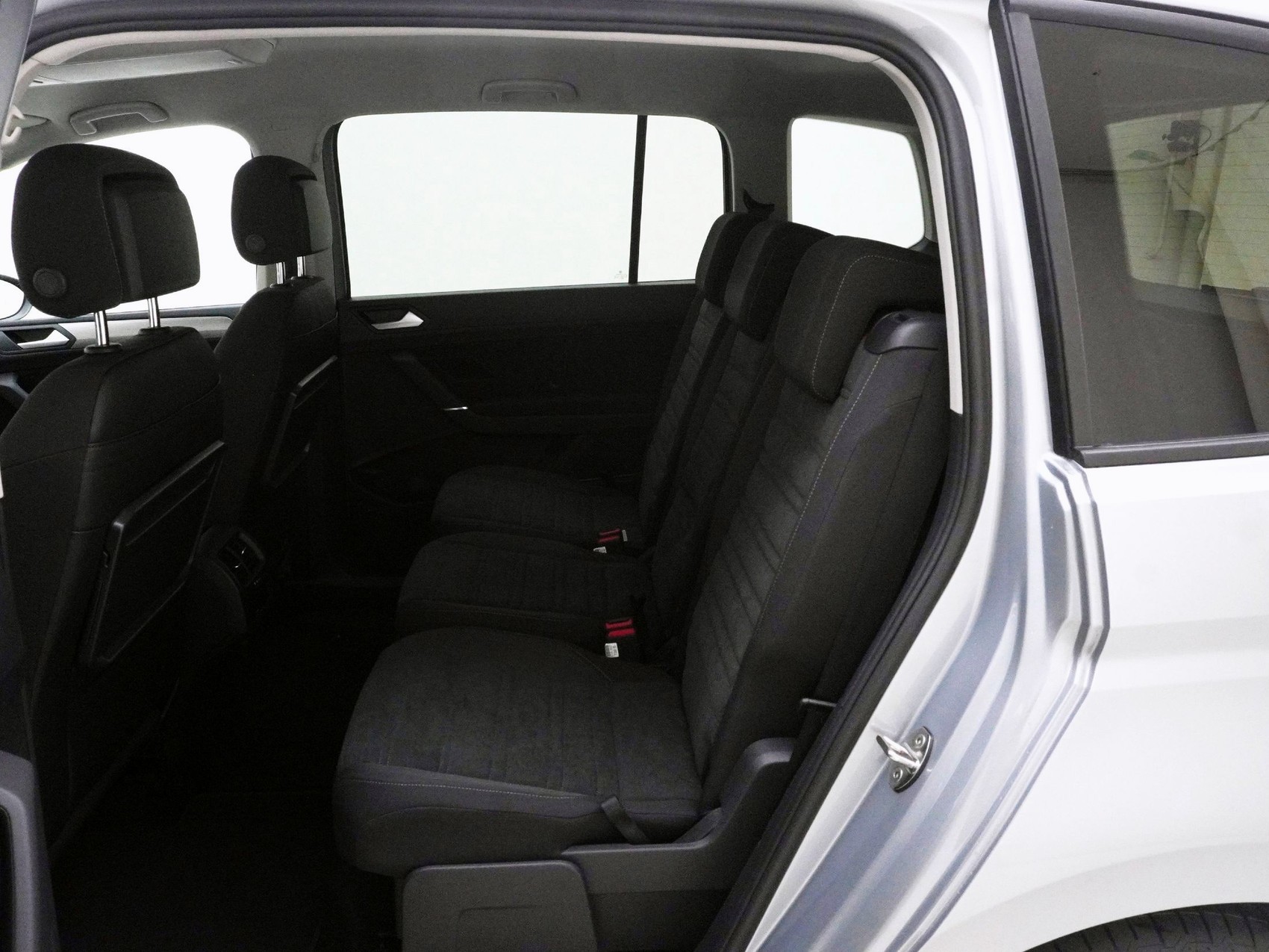 VW Touran 1.5 TSI R-Line DSG-image-14