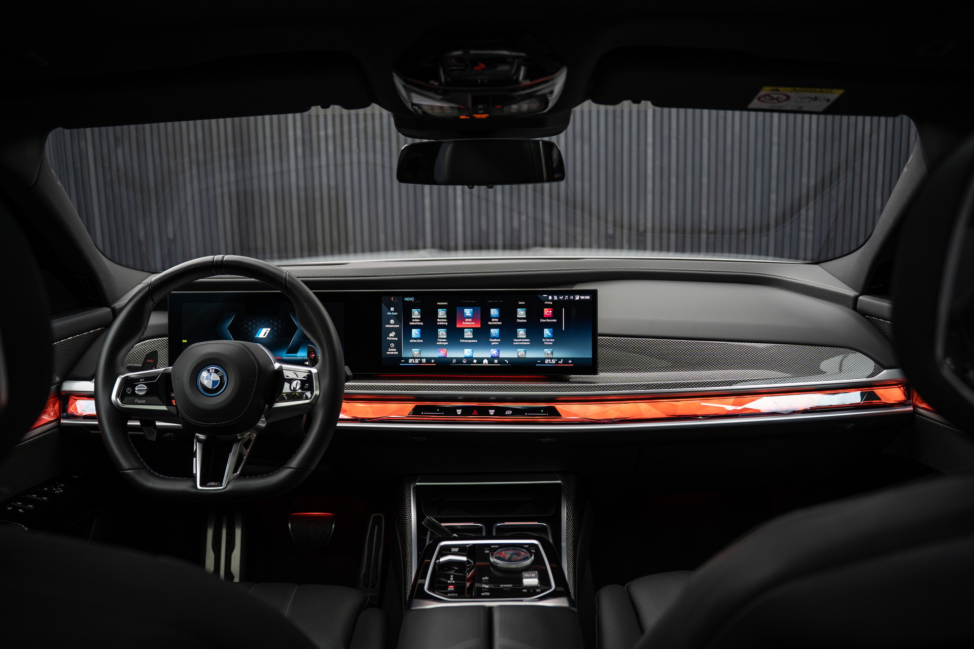 BMW M760e xDrive Steptronic-image-5