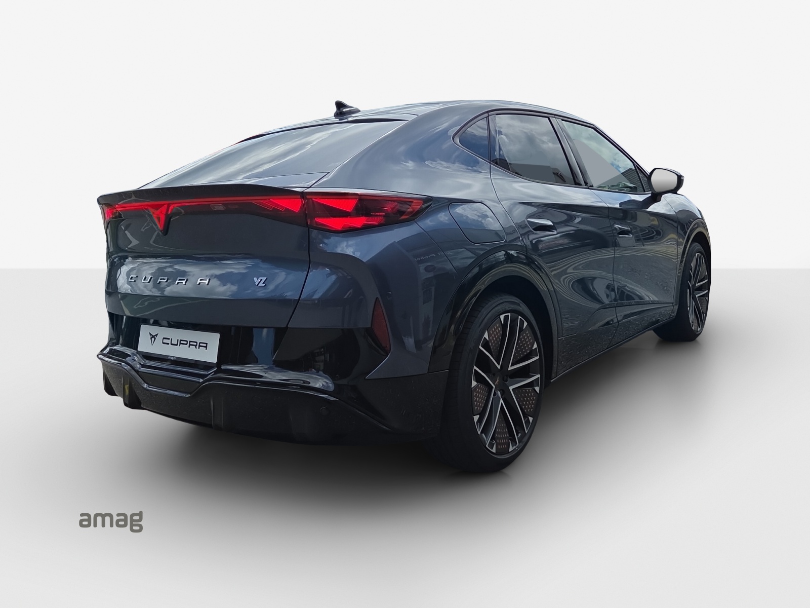 CUPRA Tavascan 77 kWh Edge 4D-image-4