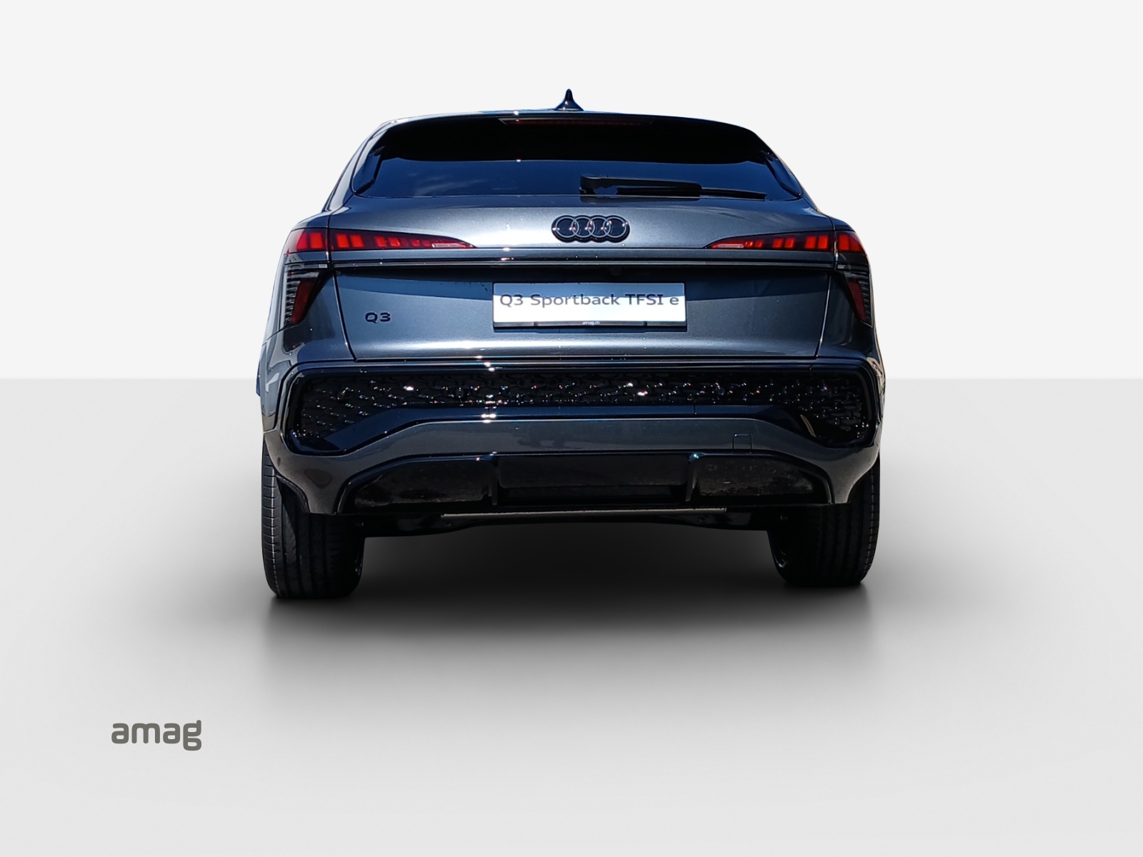 AUDI Q3 Sportback e-hybrid 200 kW S tronig-showroom-element-3