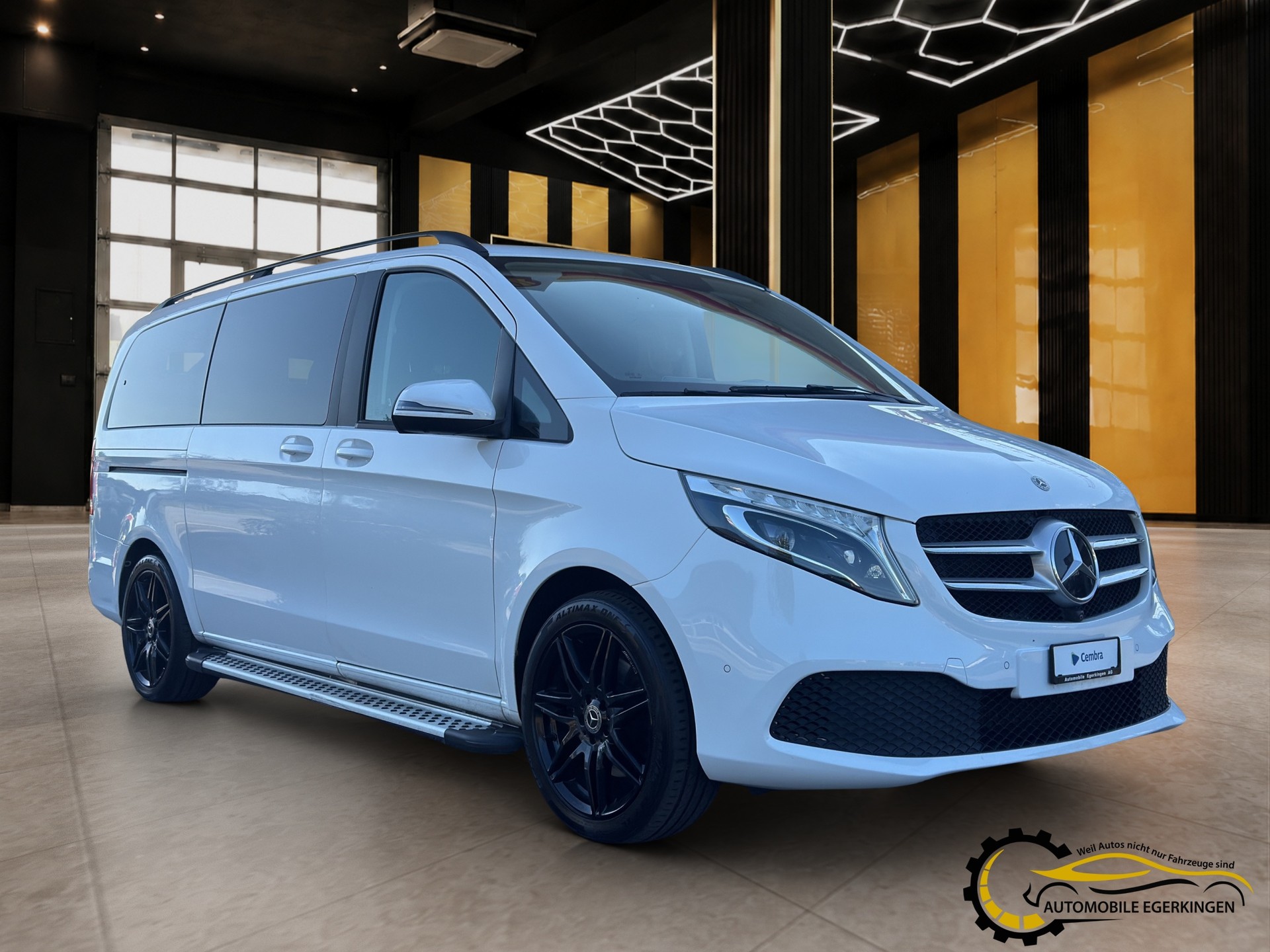MERCEDES-BENZ V 300 d lang 4matic Van 9G-Tronic-image-2