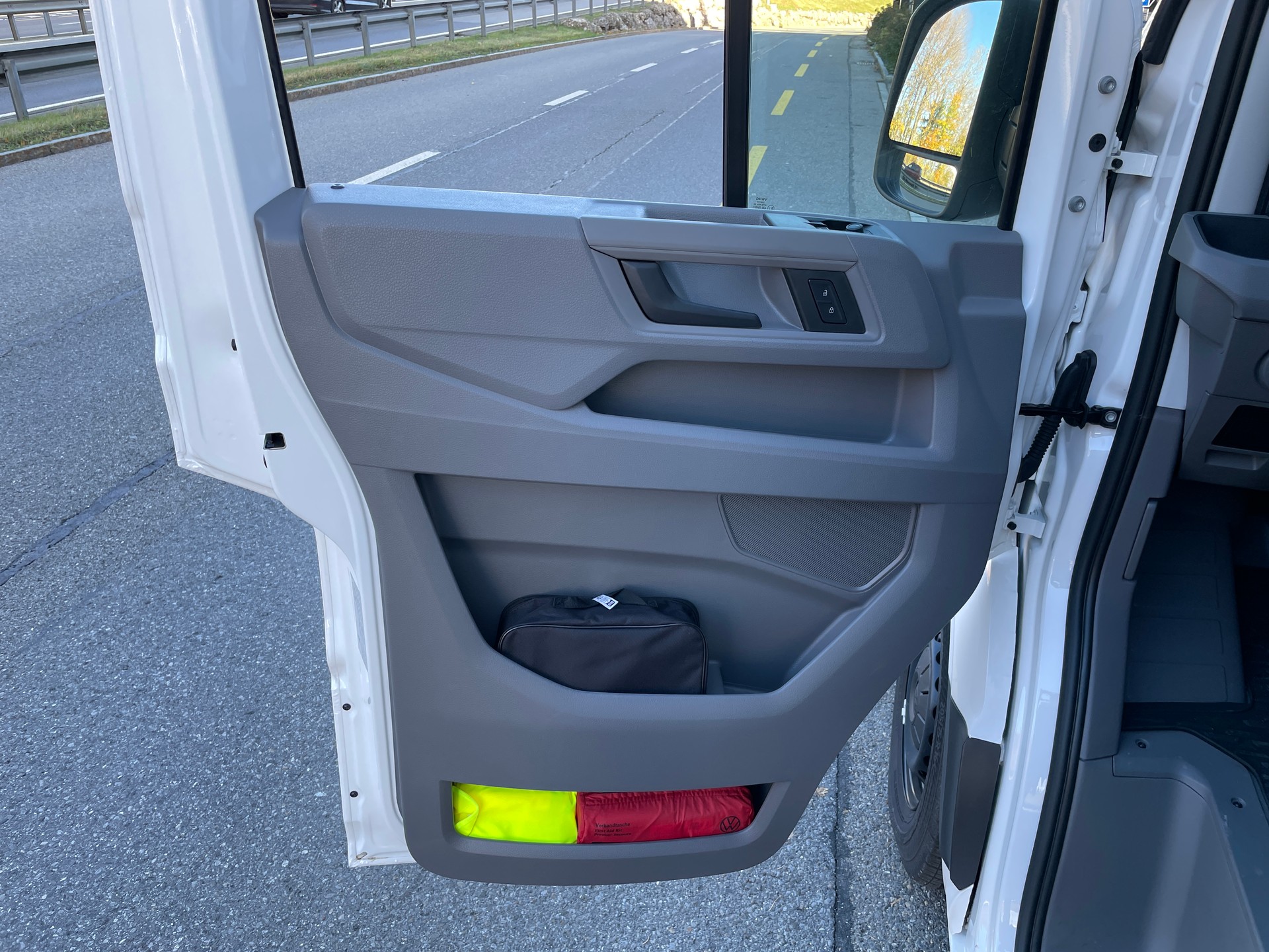 VW Crafter 35 2.0 TDI L3 Koffer mit Rückfahrkamera-image-11