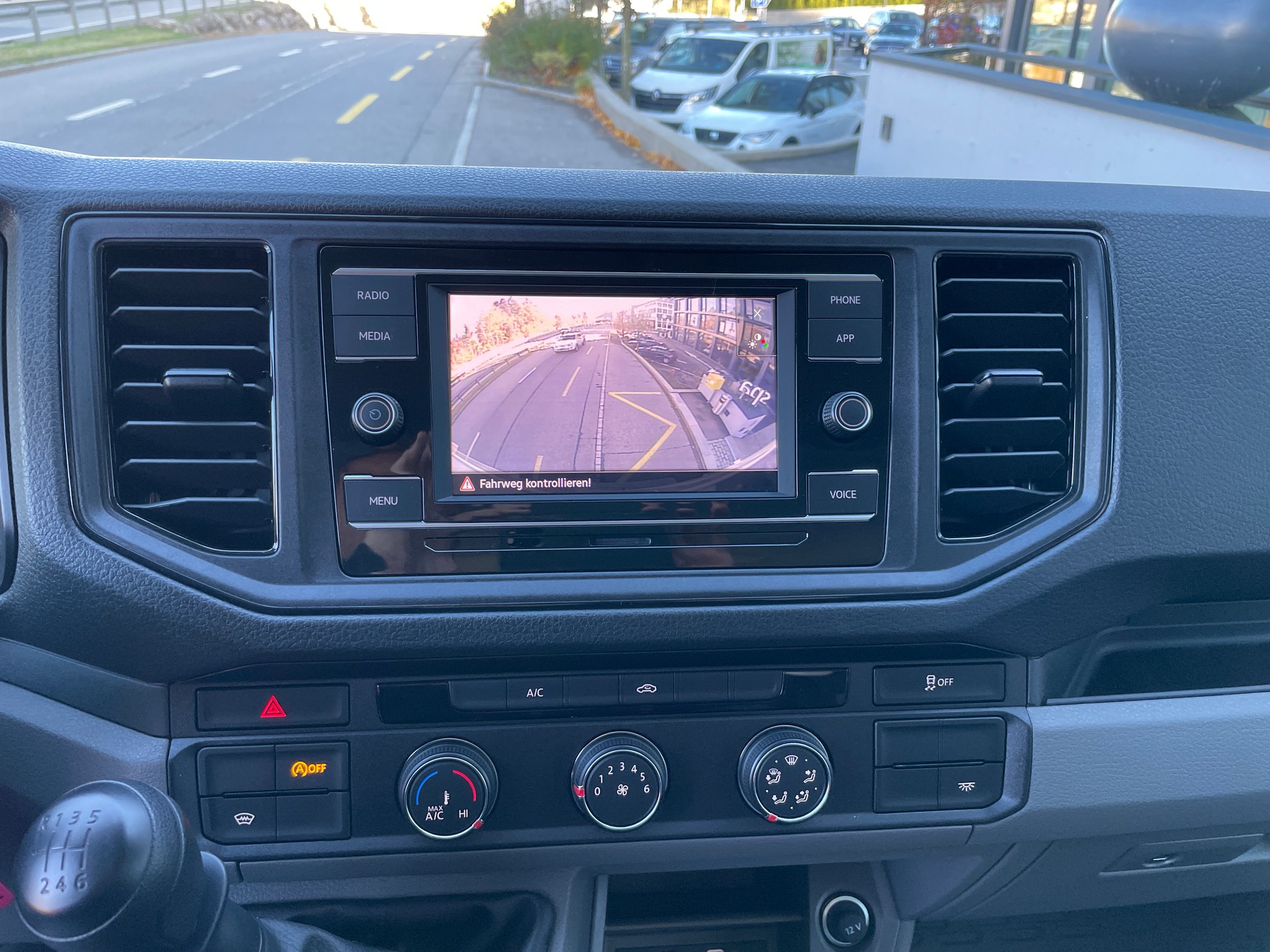 VW Crafter 35 2.0 TDI L3 Koffer mit Rückfahrkamera-image-18