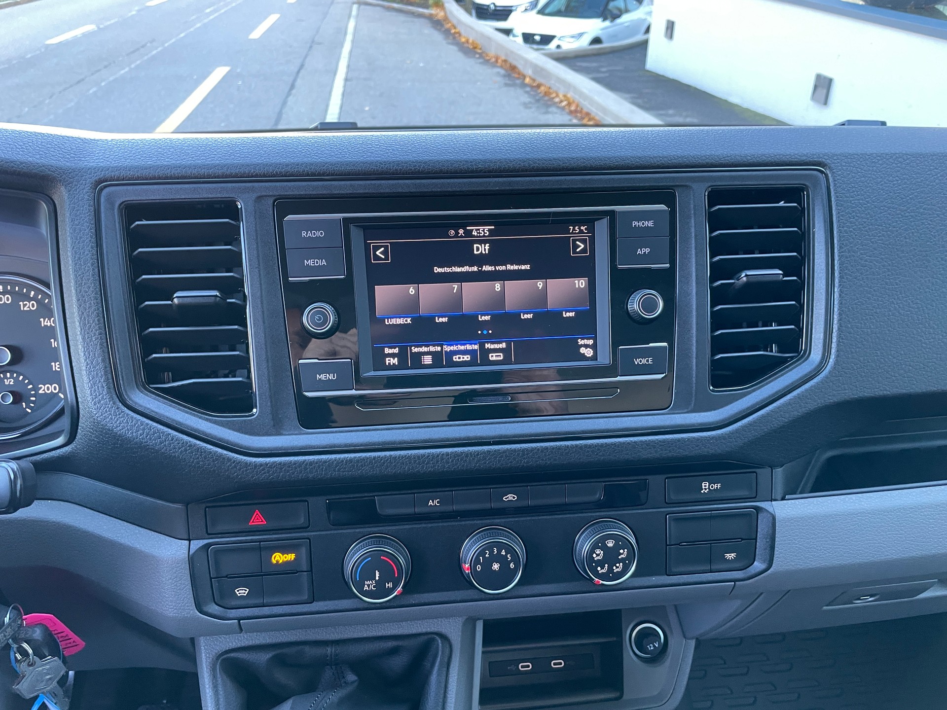 VW Crafter 35 2.0 TDI L3 Koffer mit Rückfahrkamera-image-16
