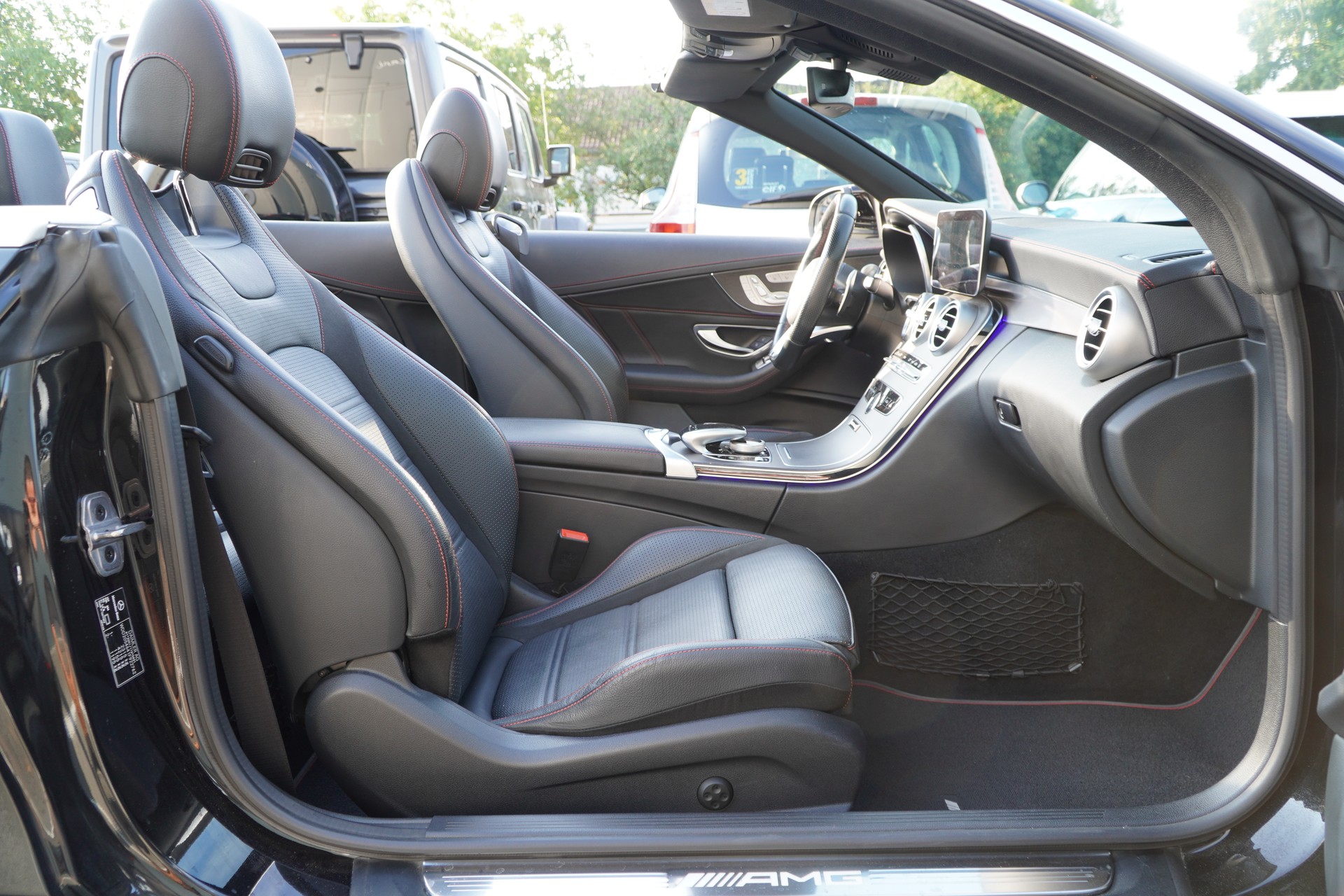 MERCEDES-BENZ C 43 Cabriolet AMG 4Matic 9G-Tronic-image-26