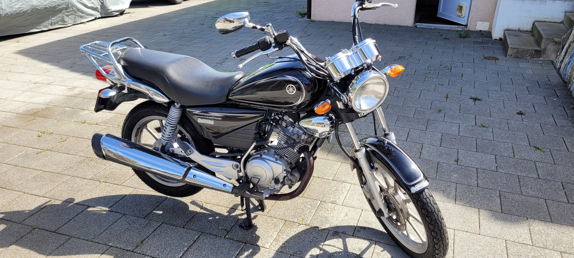 YAMAHA YBR 125 Custom-image-1