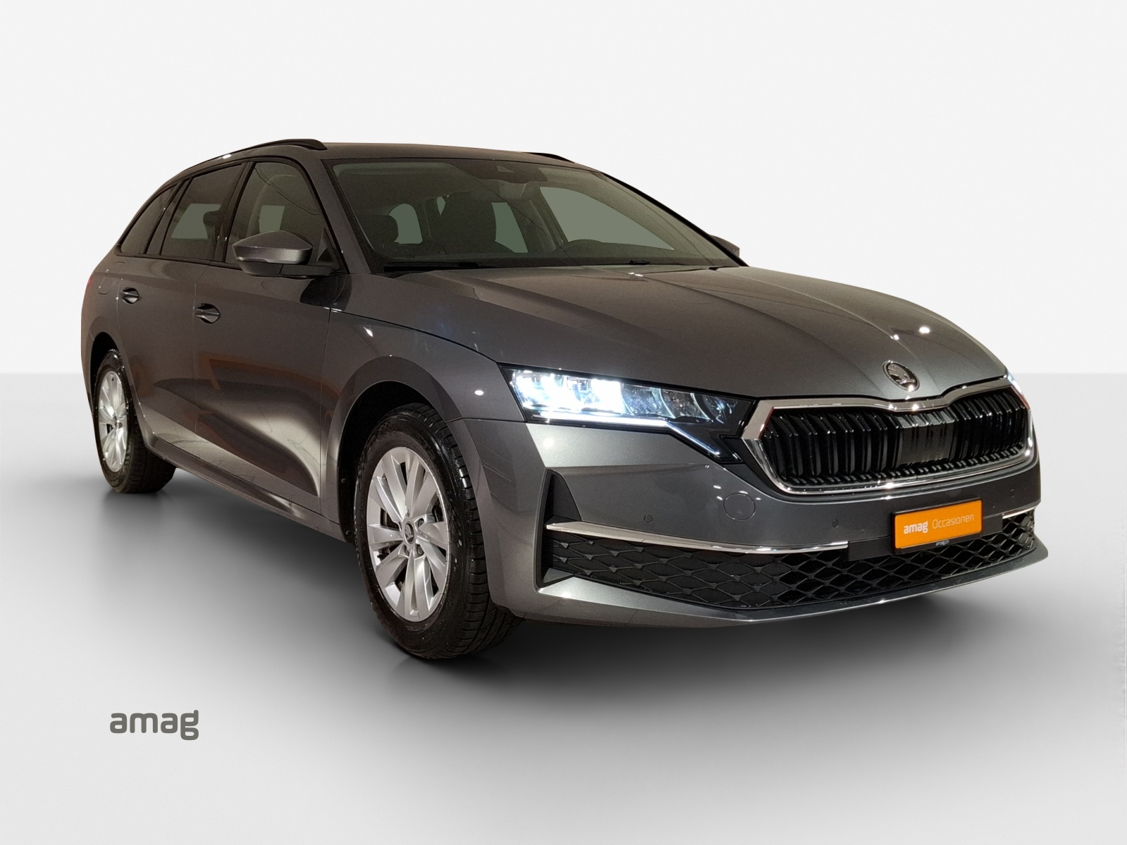 SKODA Octavia Combi 1.5 TSI mHEV DSG Dynamic-image-5