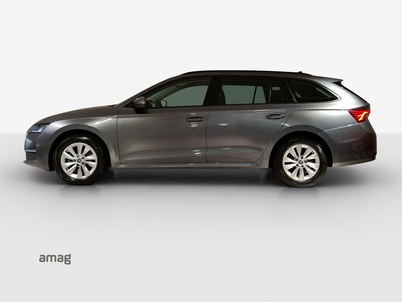SKODA Octavia Combi 1.5 TSI mHEV DSG Dynamic-image-1