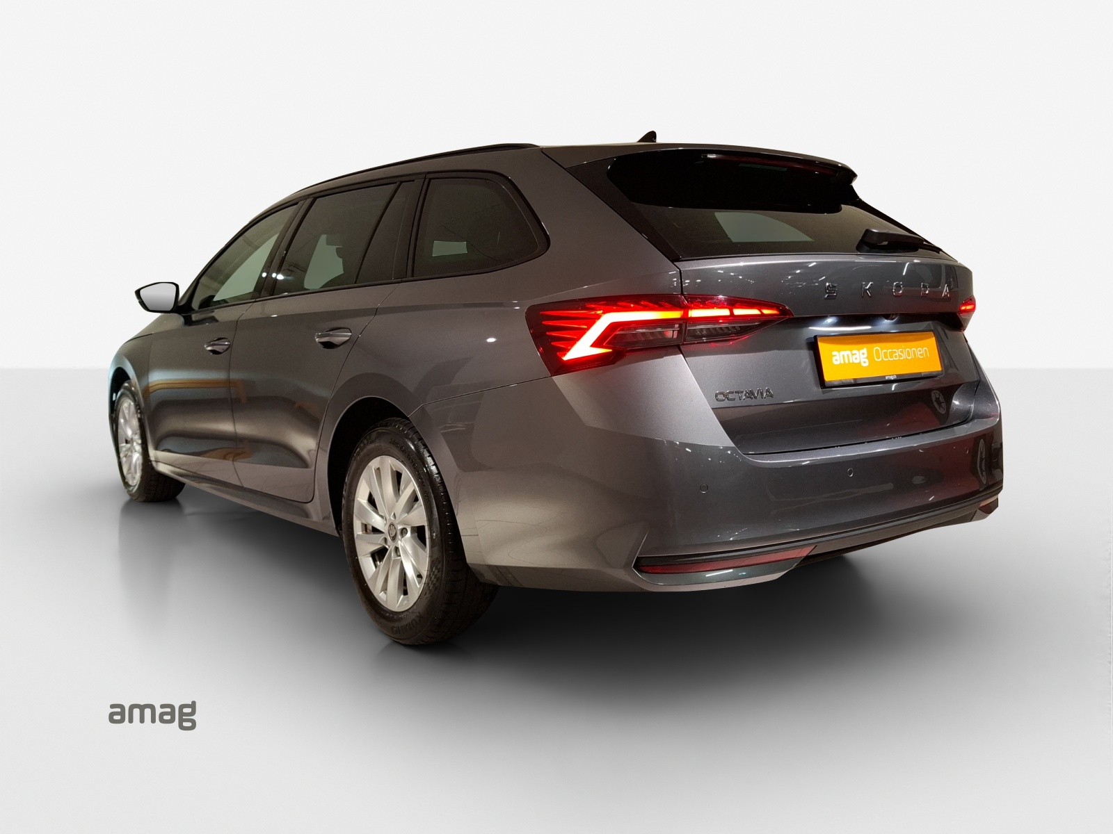 SKODA Octavia Combi 1.5 TSI mHEV DSG Dynamic-image-2