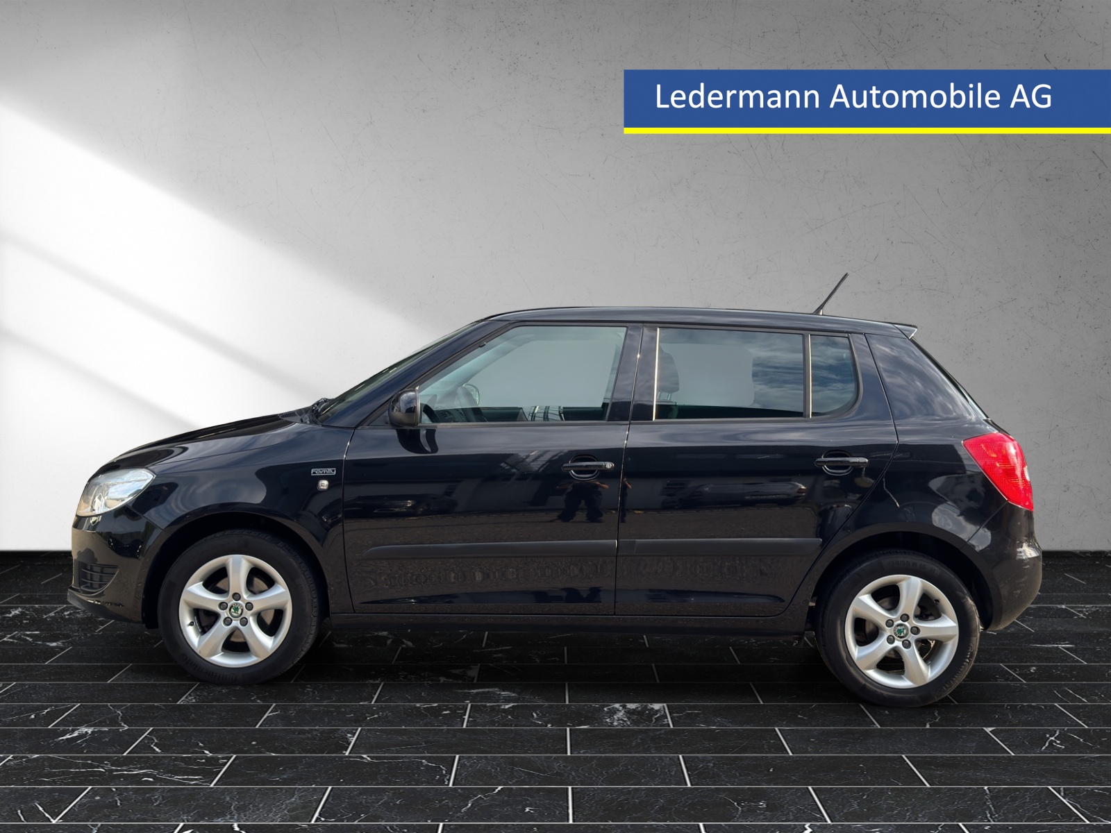 SKODA Fabia 1.2 TSI Ambition-image-1