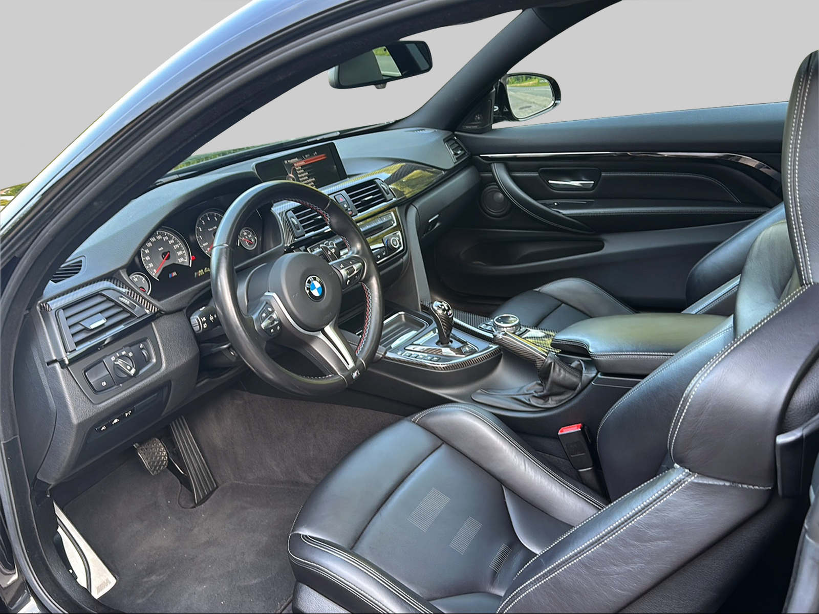BMW M4 Coupé DKG-image-12
