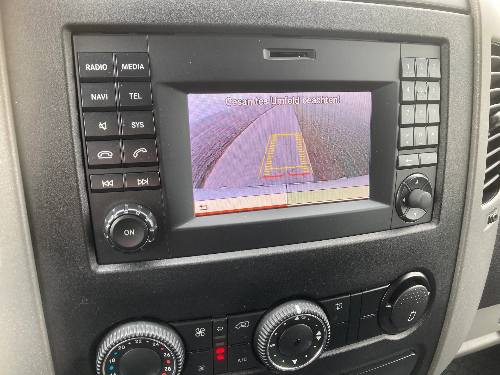 MERCEDES-BENZ Sprinter 314 CDI Standard 7G-Tronic mit Navigation und Tempomat-image-11