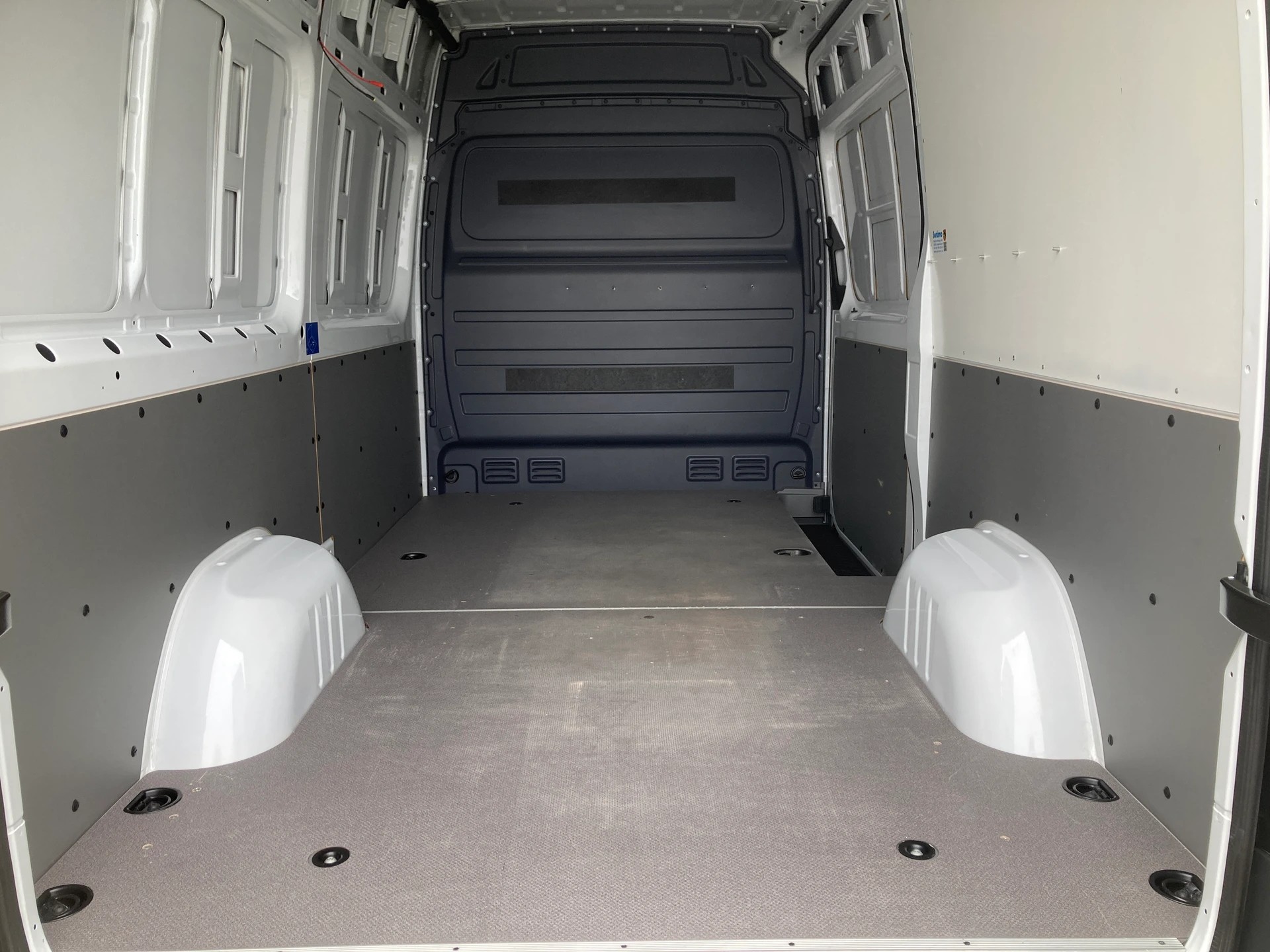 MERCEDES-BENZ Sprinter 314 CDI Standard 7G-Tronic mit Navigation und Tempomat-image-6