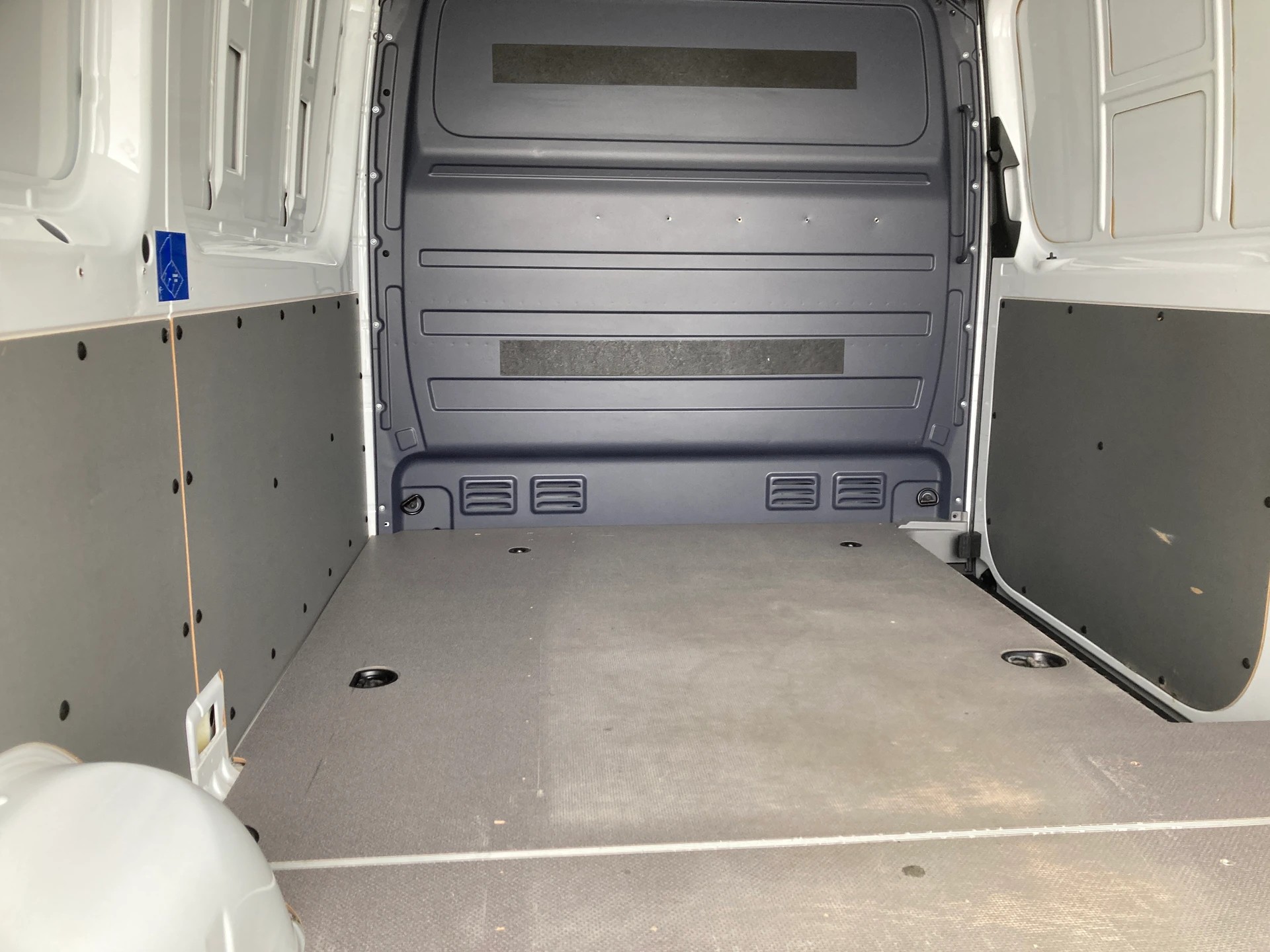 MERCEDES-BENZ Sprinter 314 CDI Standard 7G-Tronic mit Navigation und Tempomat-image-7