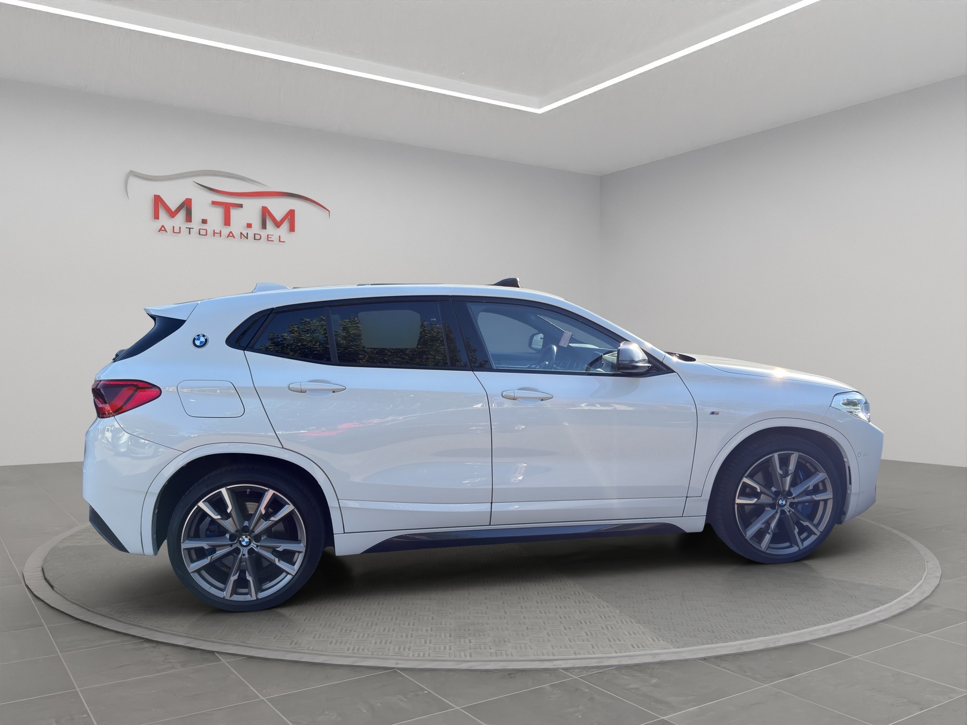 BMW X2 M35i Steptronic-image-11