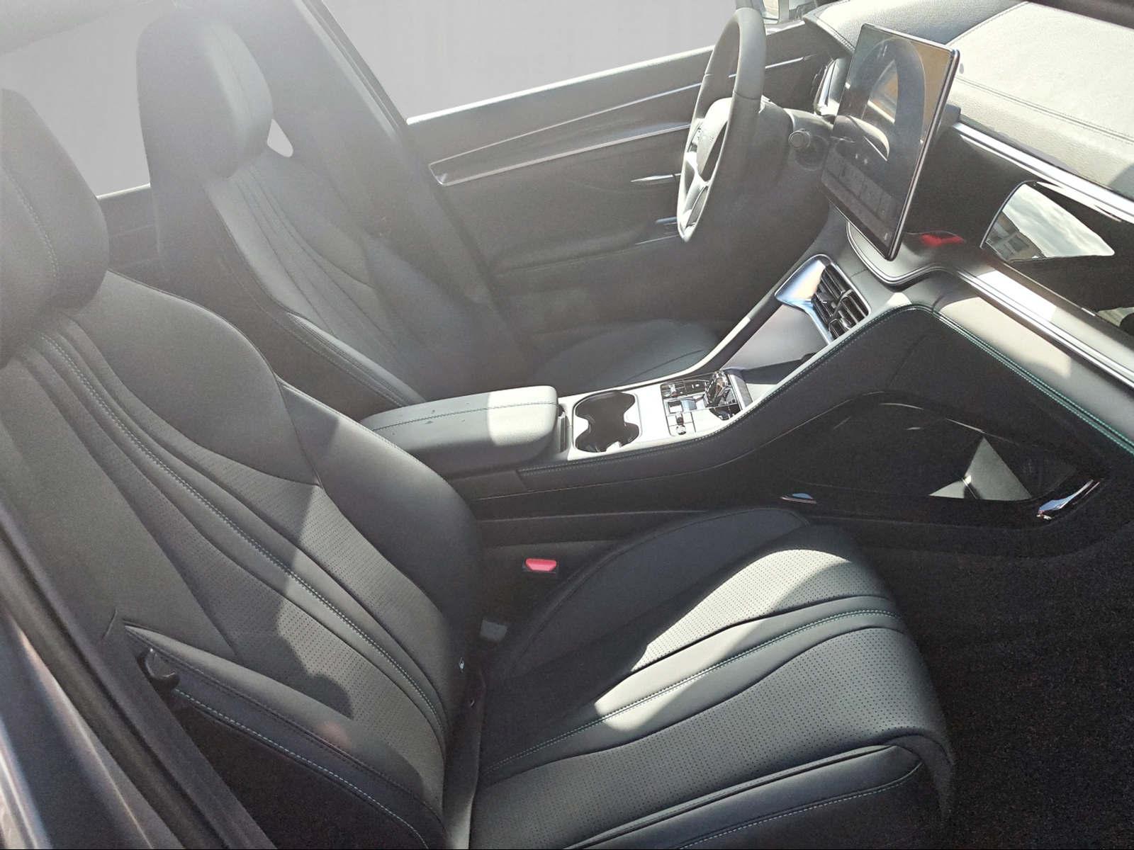BYD Seal U DM-i Design AWD-image-10