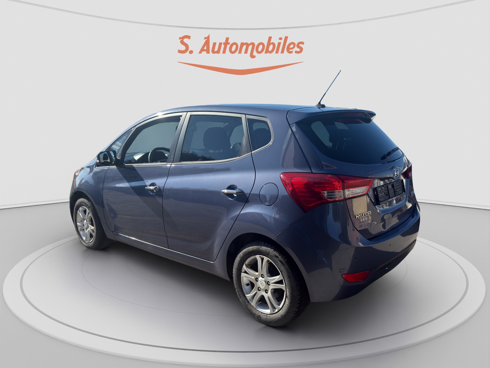 HYUNDAI iX20 1.6 Style Automatic-image-9